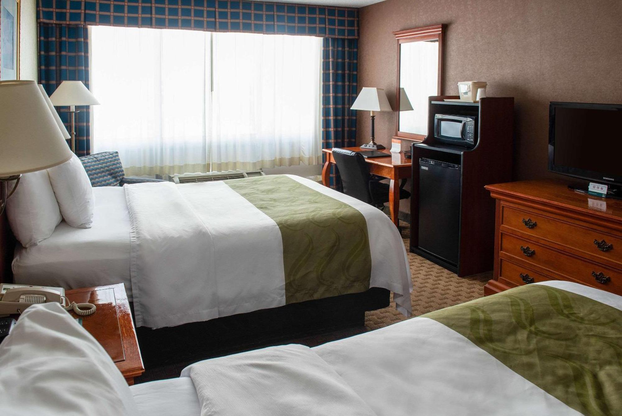 Double Room Two Double Beds Non-Smoking