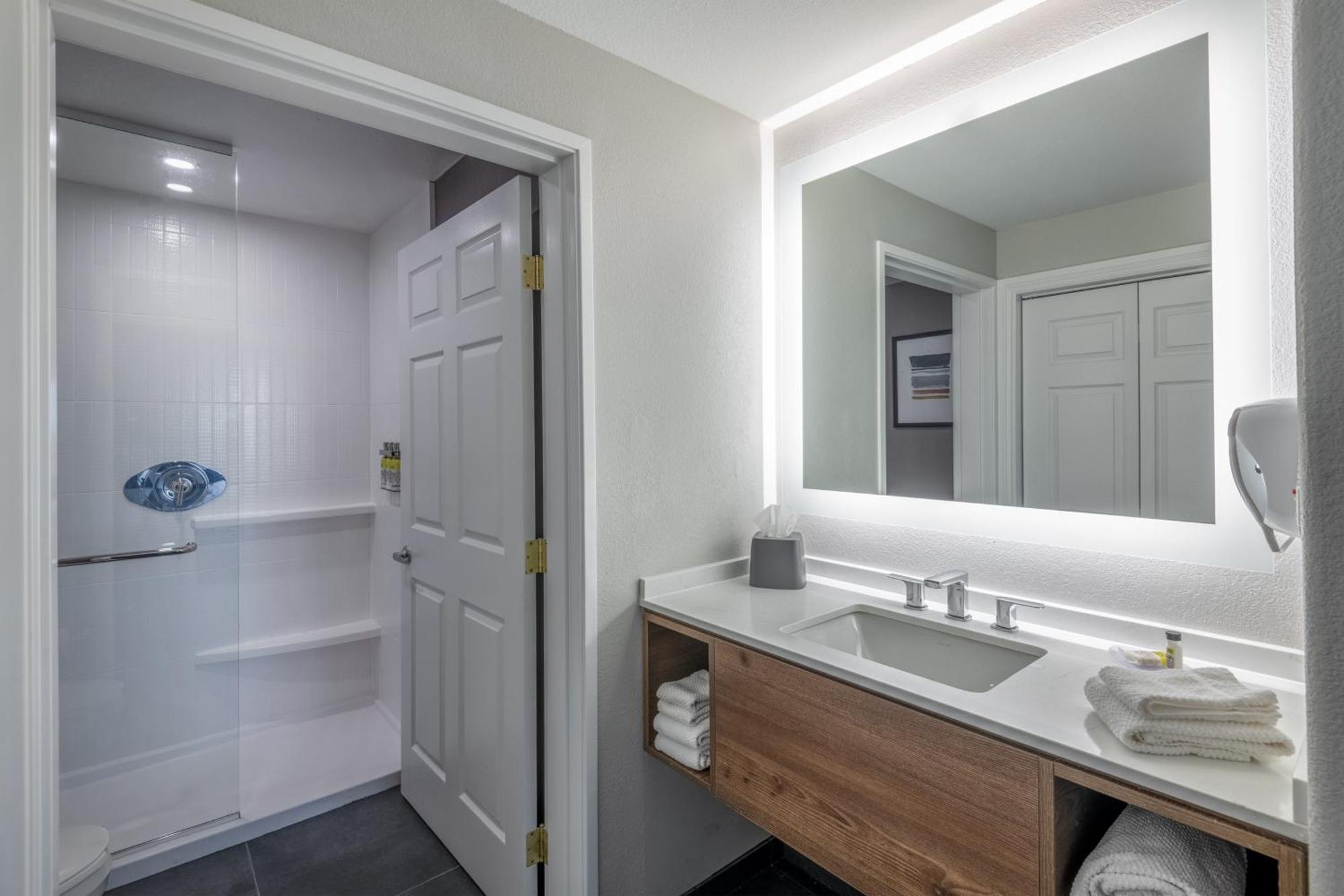 Two-Bedroom Suite