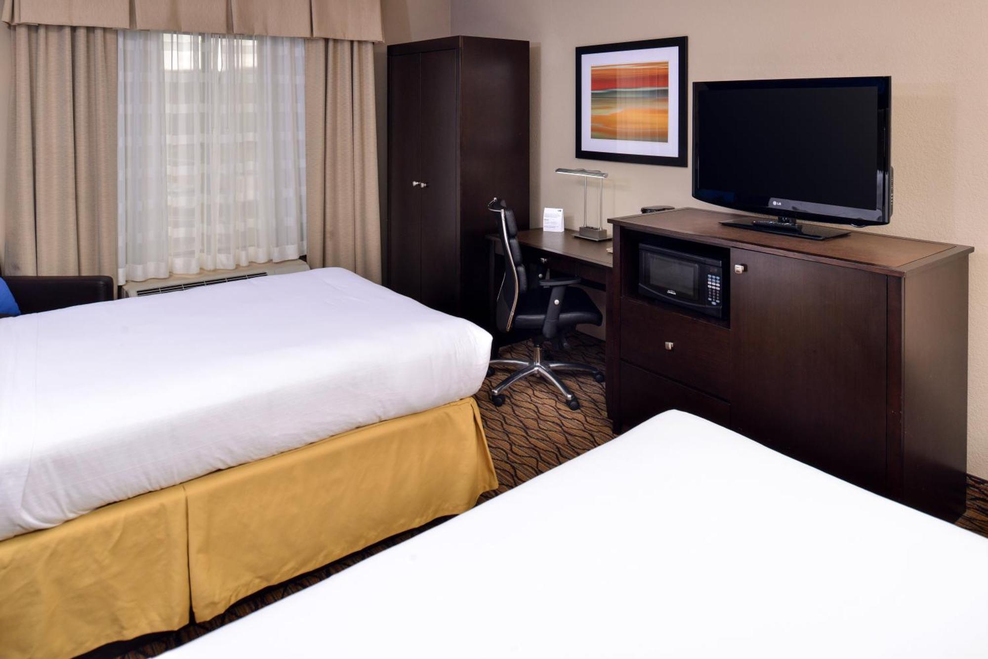 Standard Double Room Two Double Beds