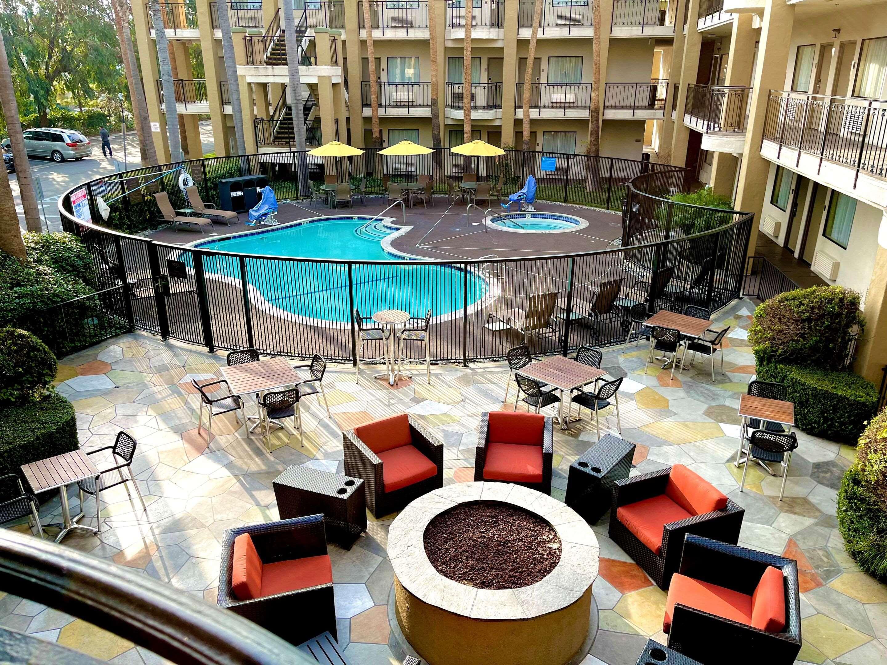 Standard Room 2 Queen Beds Pool View Non Smoking