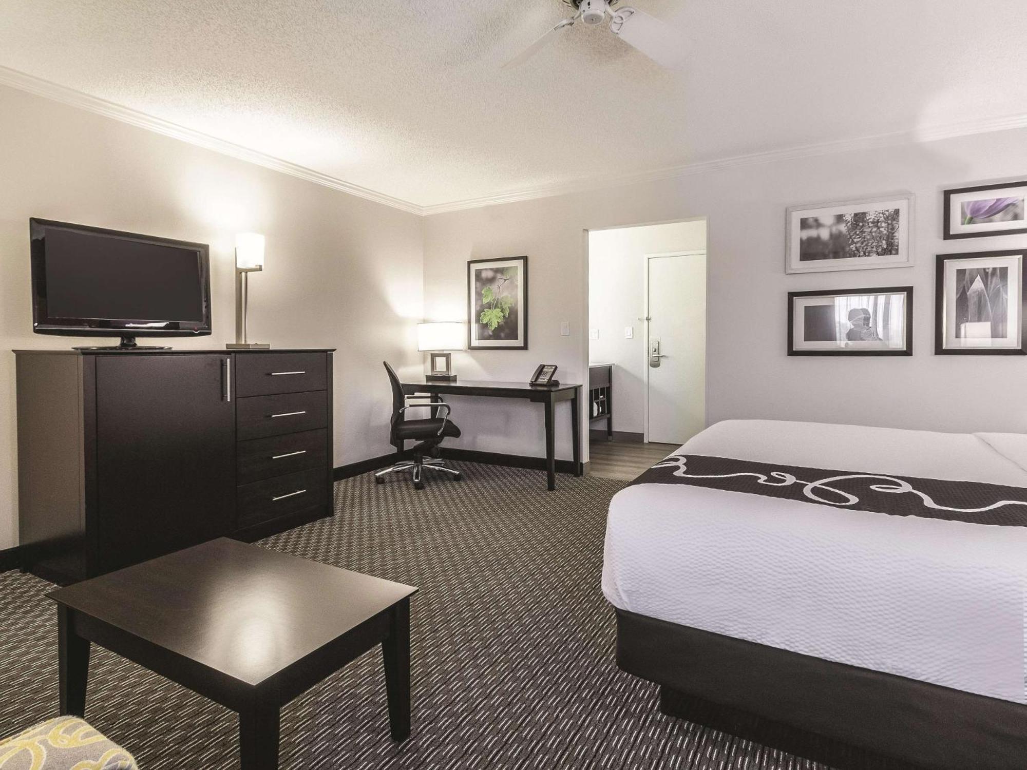 Executive King Room