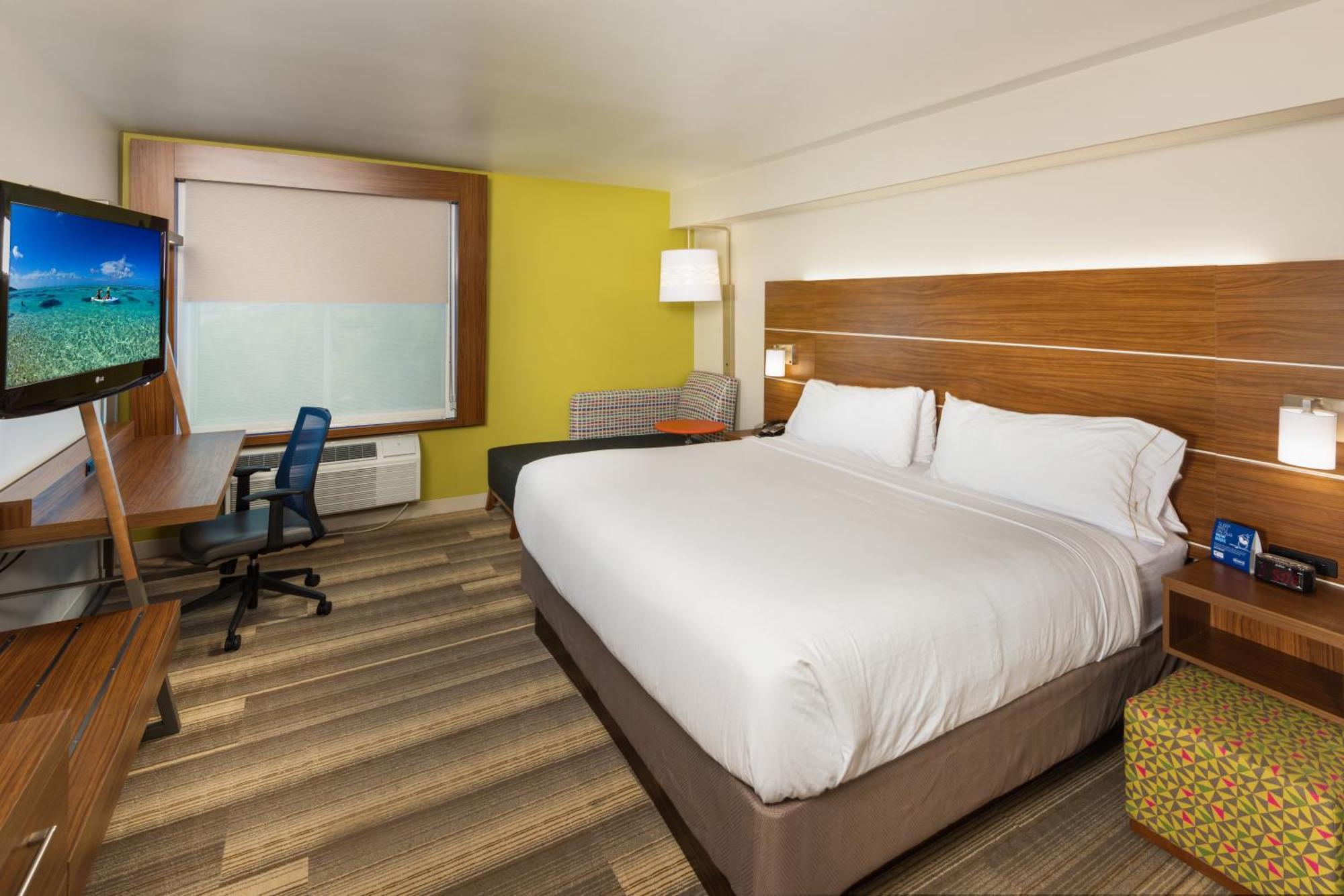 Standard King Room