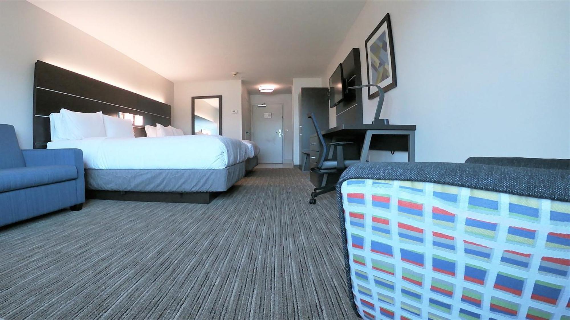 Standard King Room