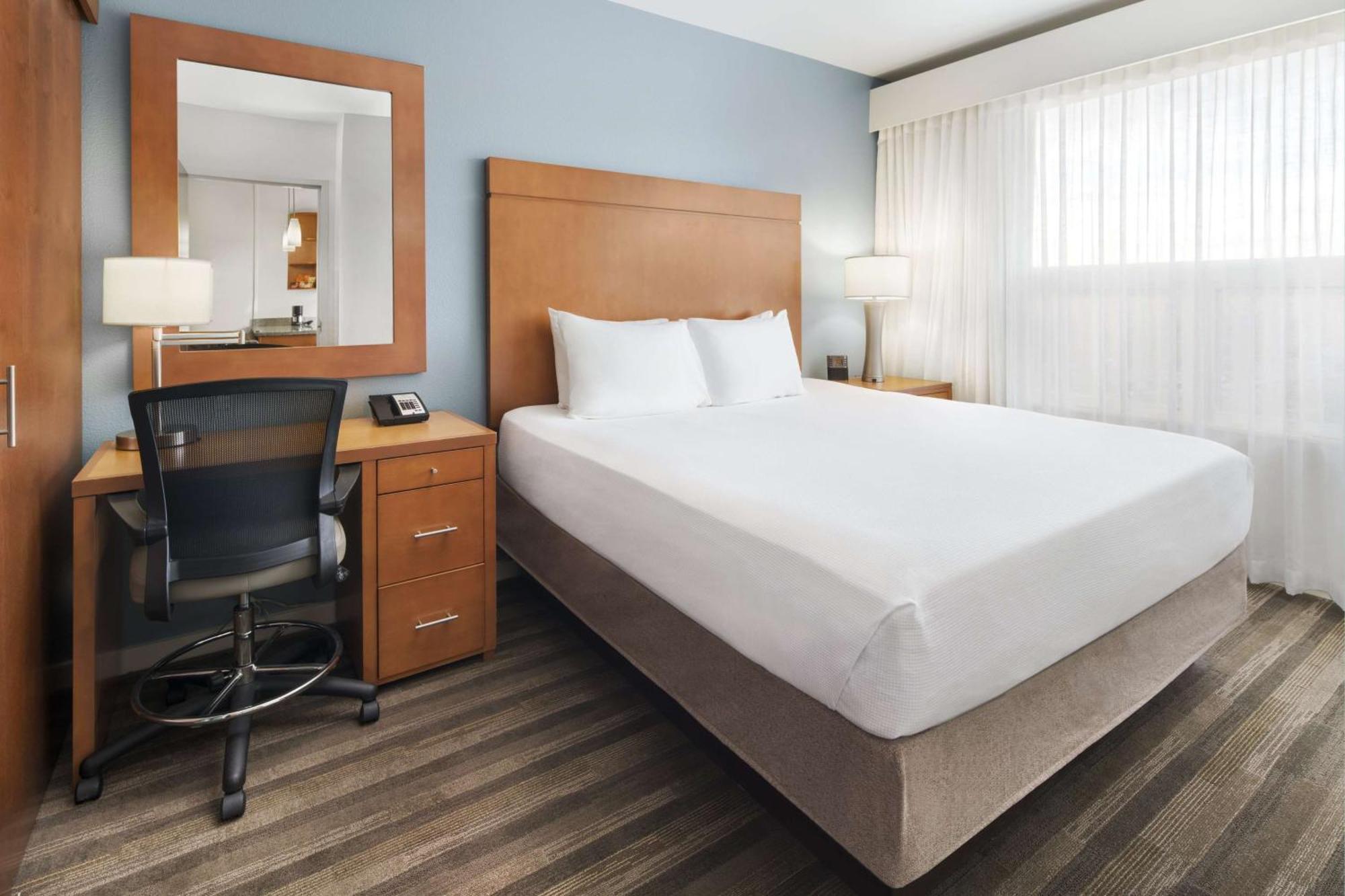 One-Bedroom King Suite