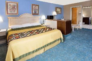 King Studio Suite - Non-Smoking