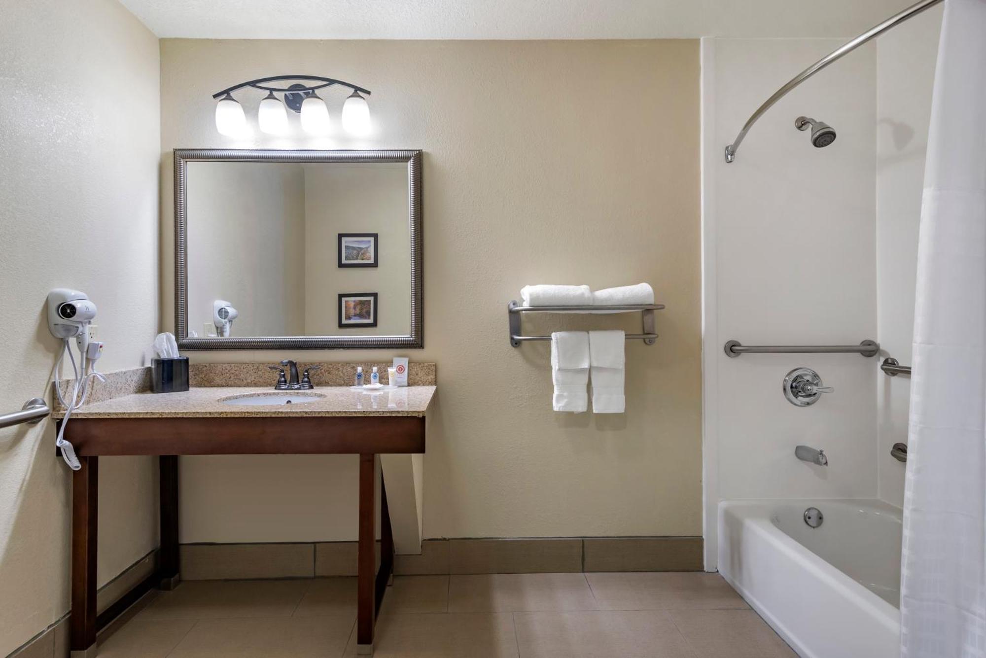 King Suite Accessible or Non-Smoking