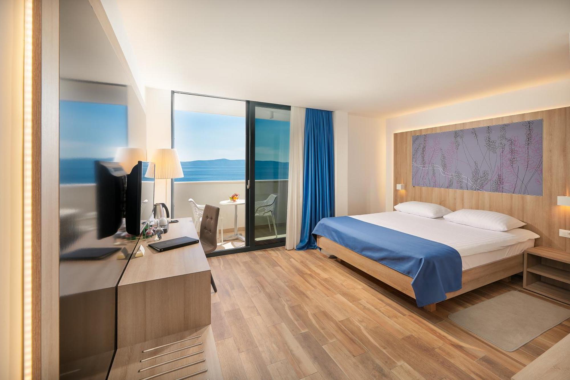 Superior Double Room Balcony Sea View