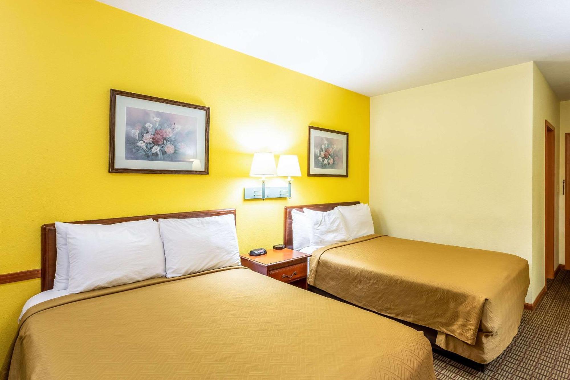 Double Room Two Double Beds Non-Smoking