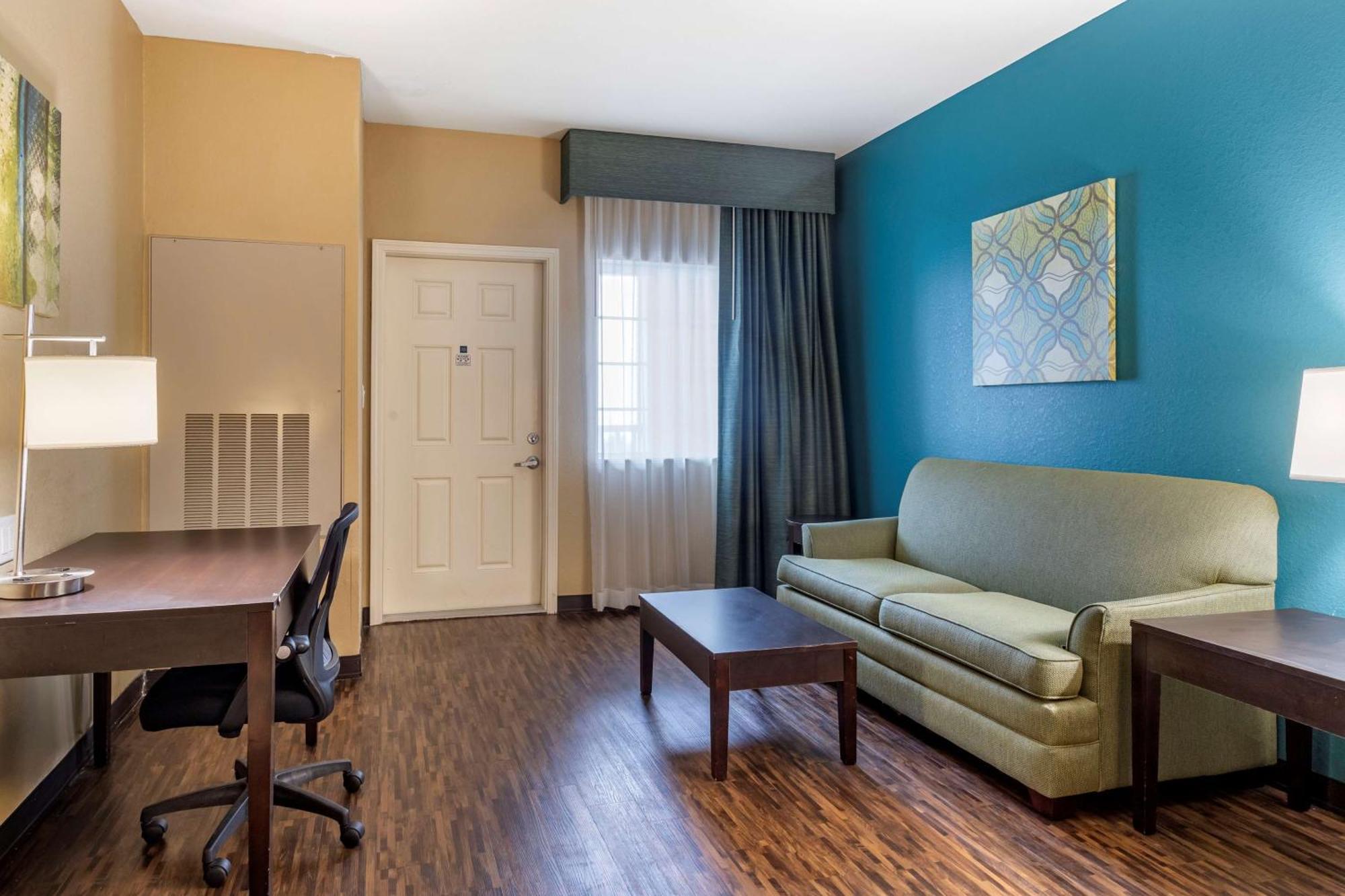 King Suite with Ocean View