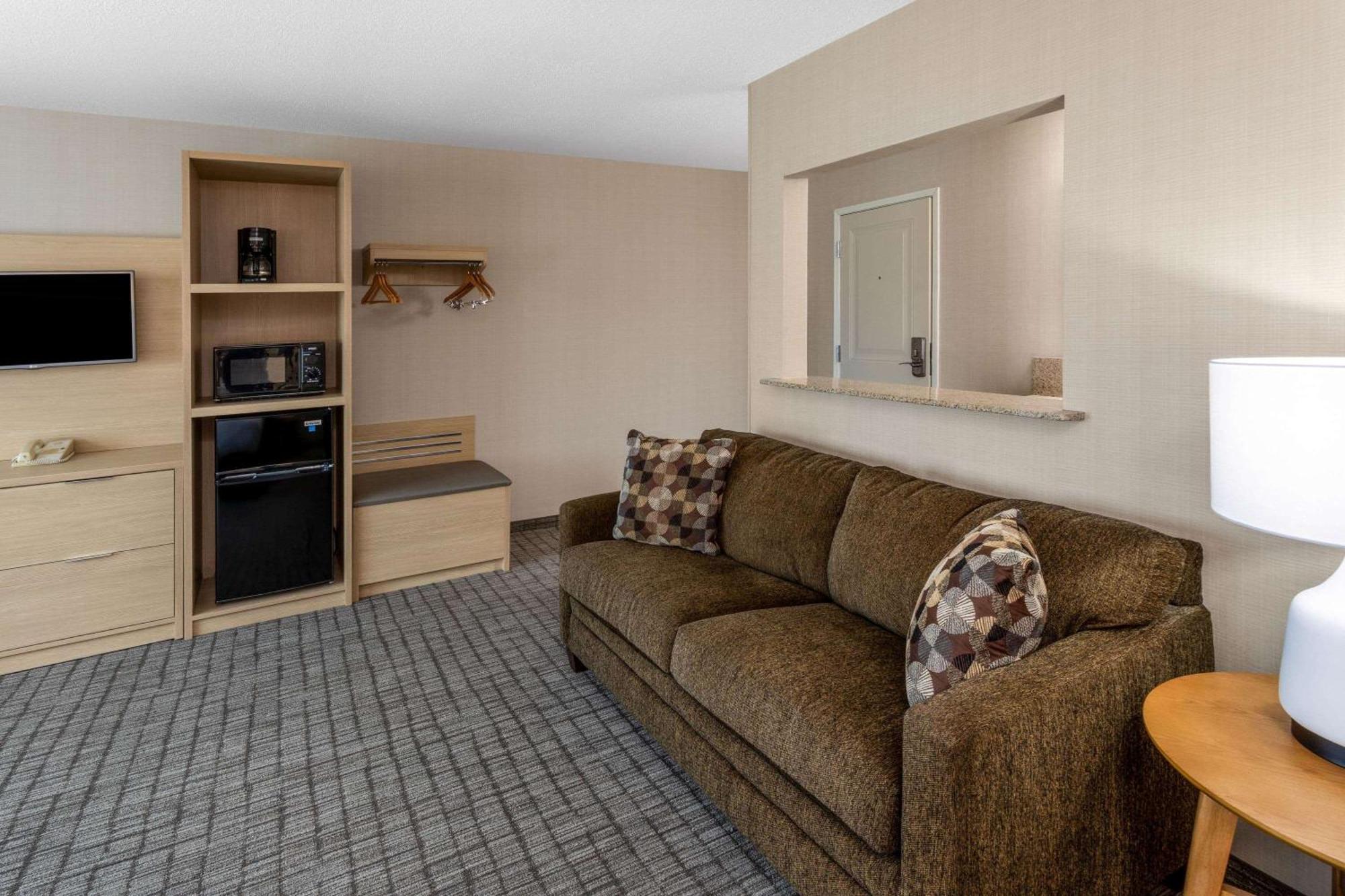 King Studio Suite Non-Smoking