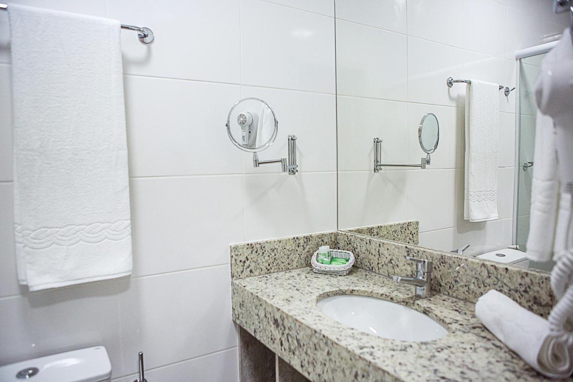 Quarto Luxo Cama Queen Size