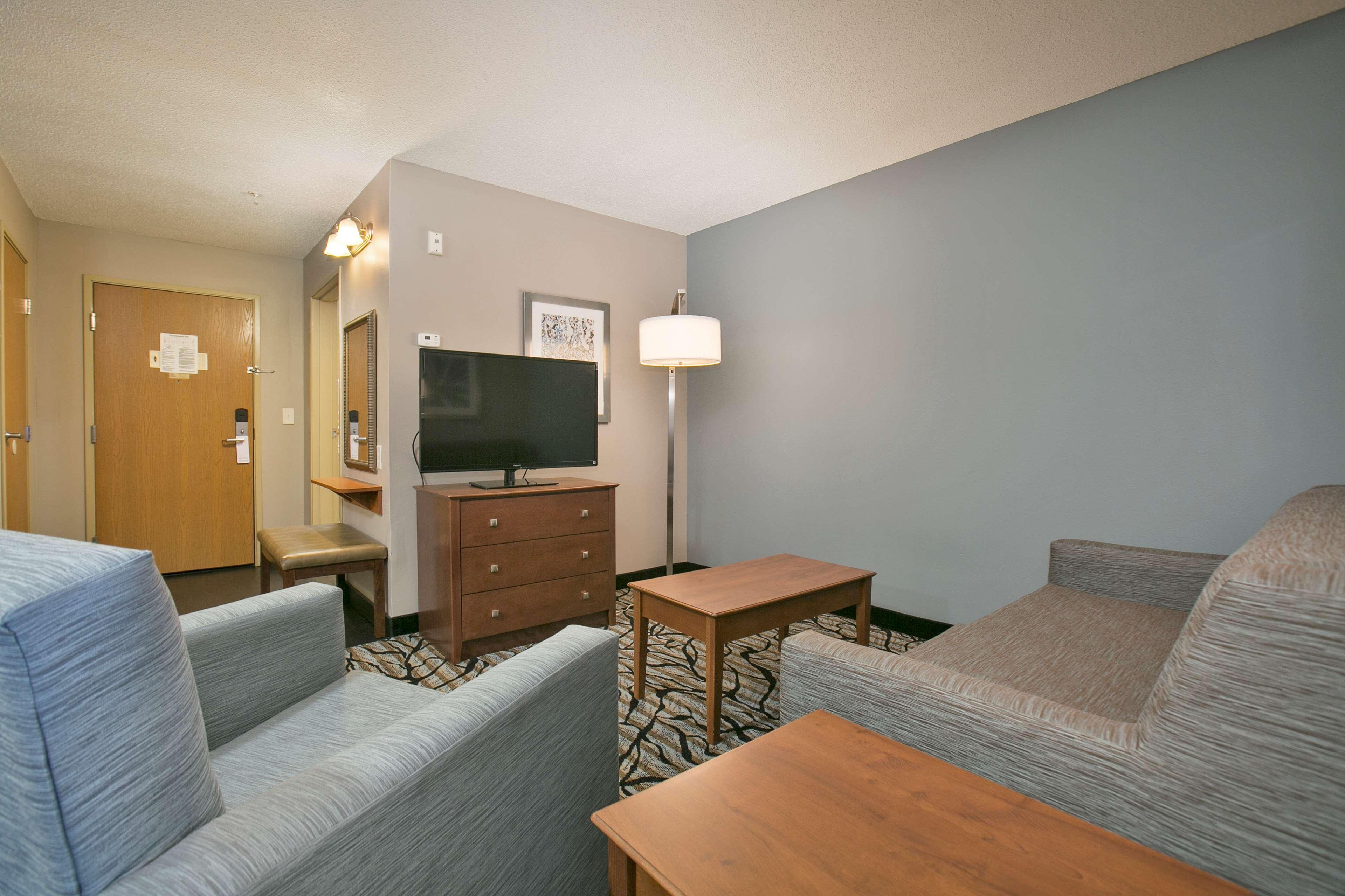 Two-Bedroom Suite