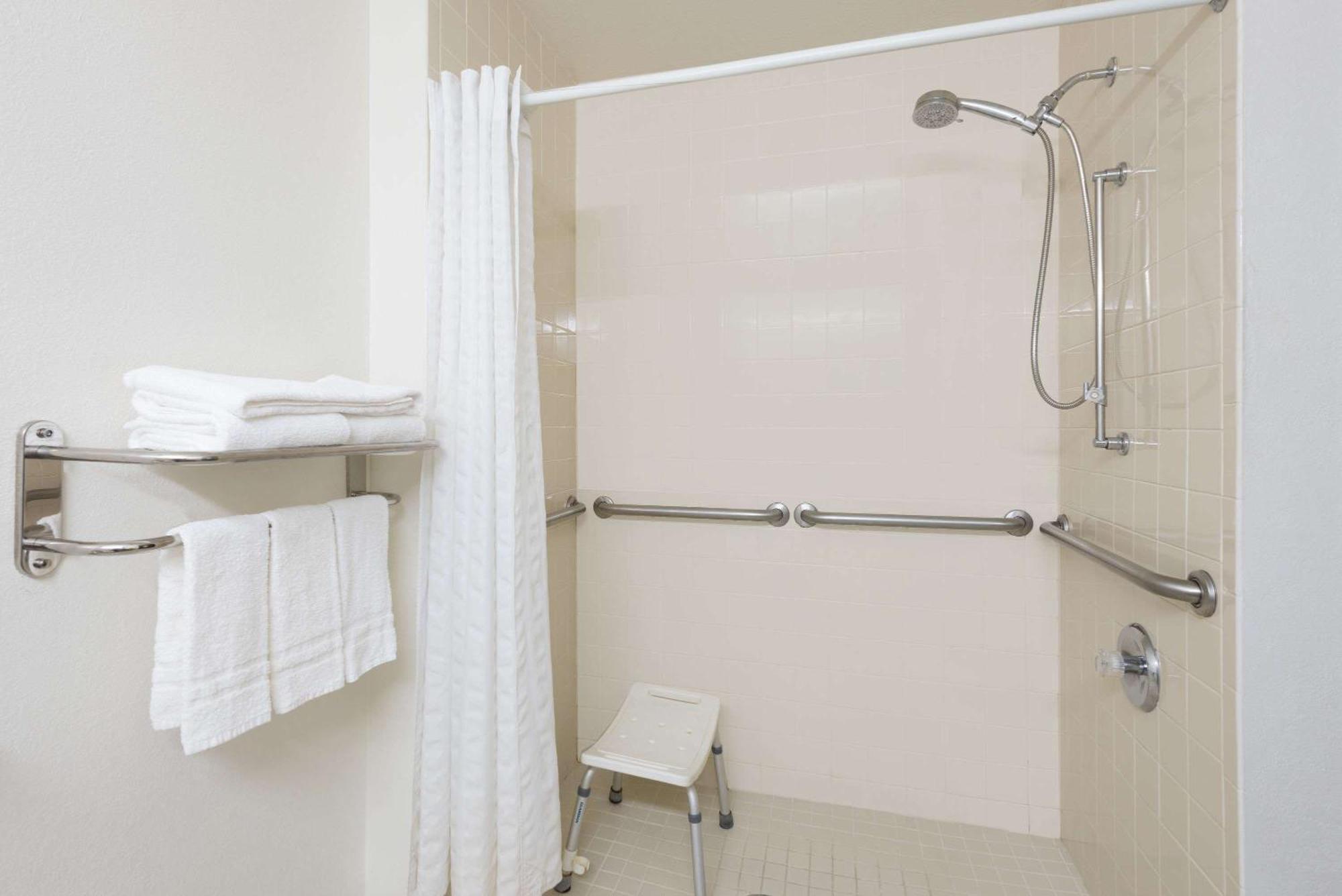 Queen Room Mobility Access or Non-Smoking