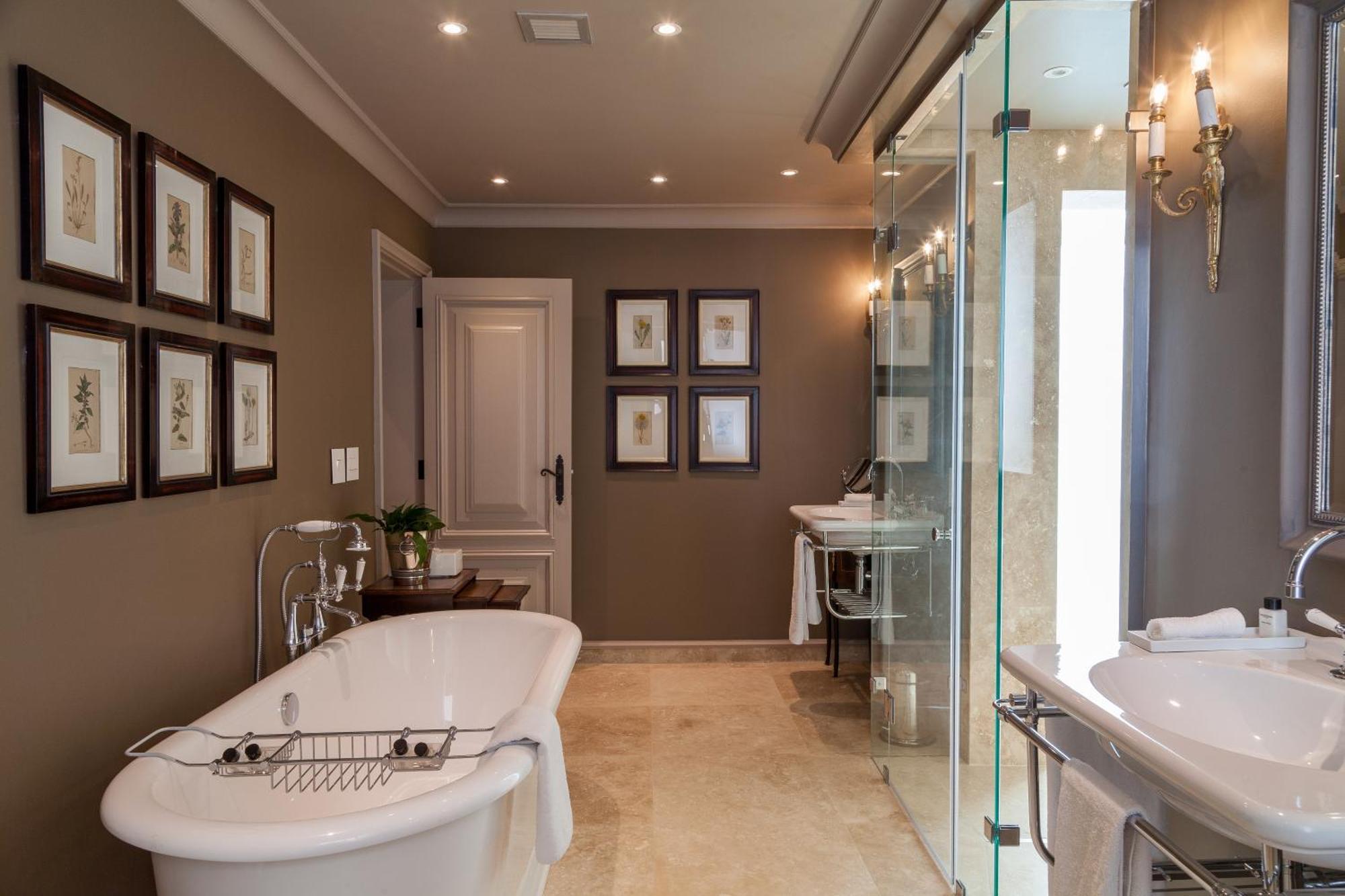 Luxury Room