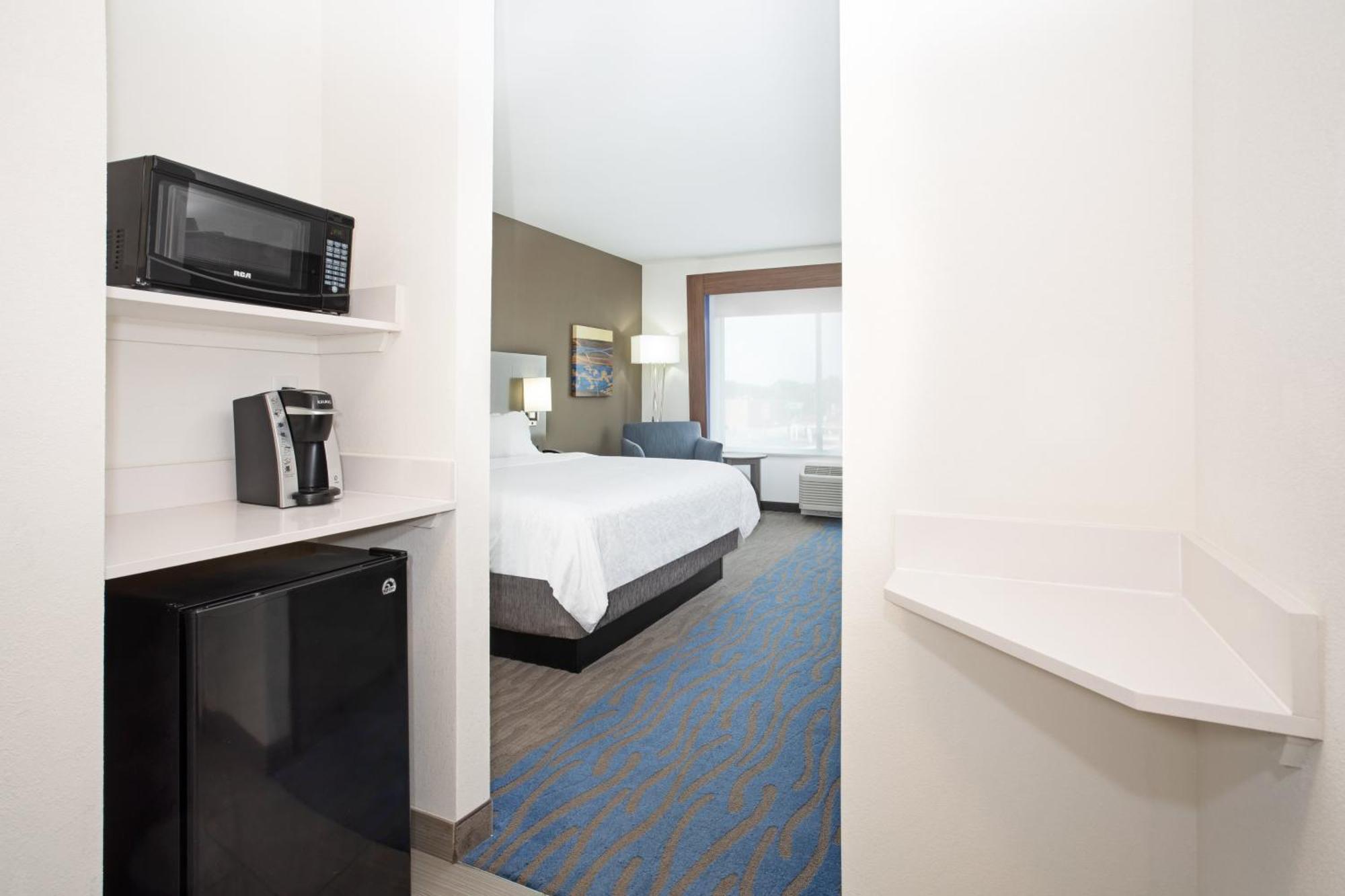 Standard King Room