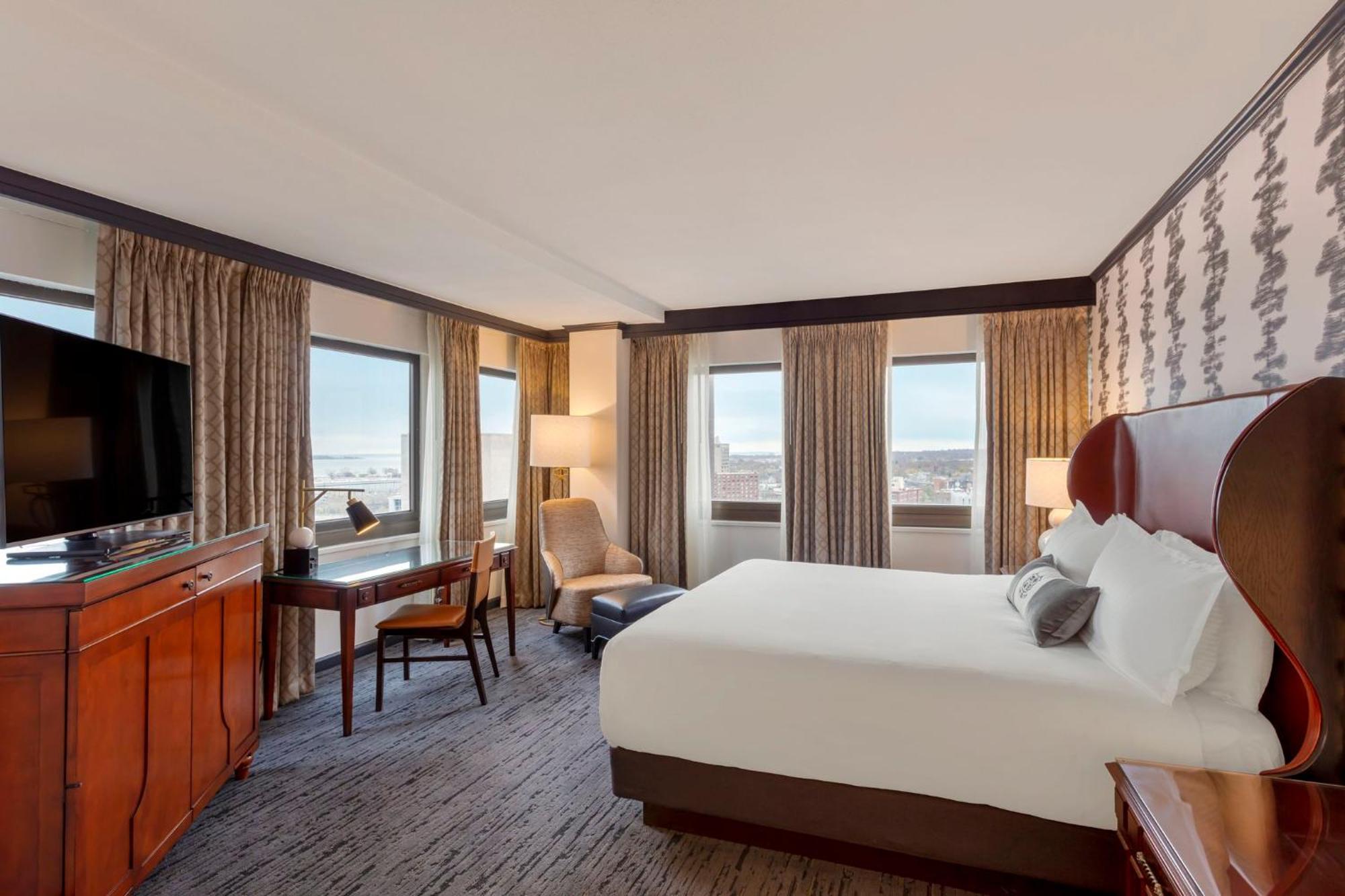 Premier King Room
