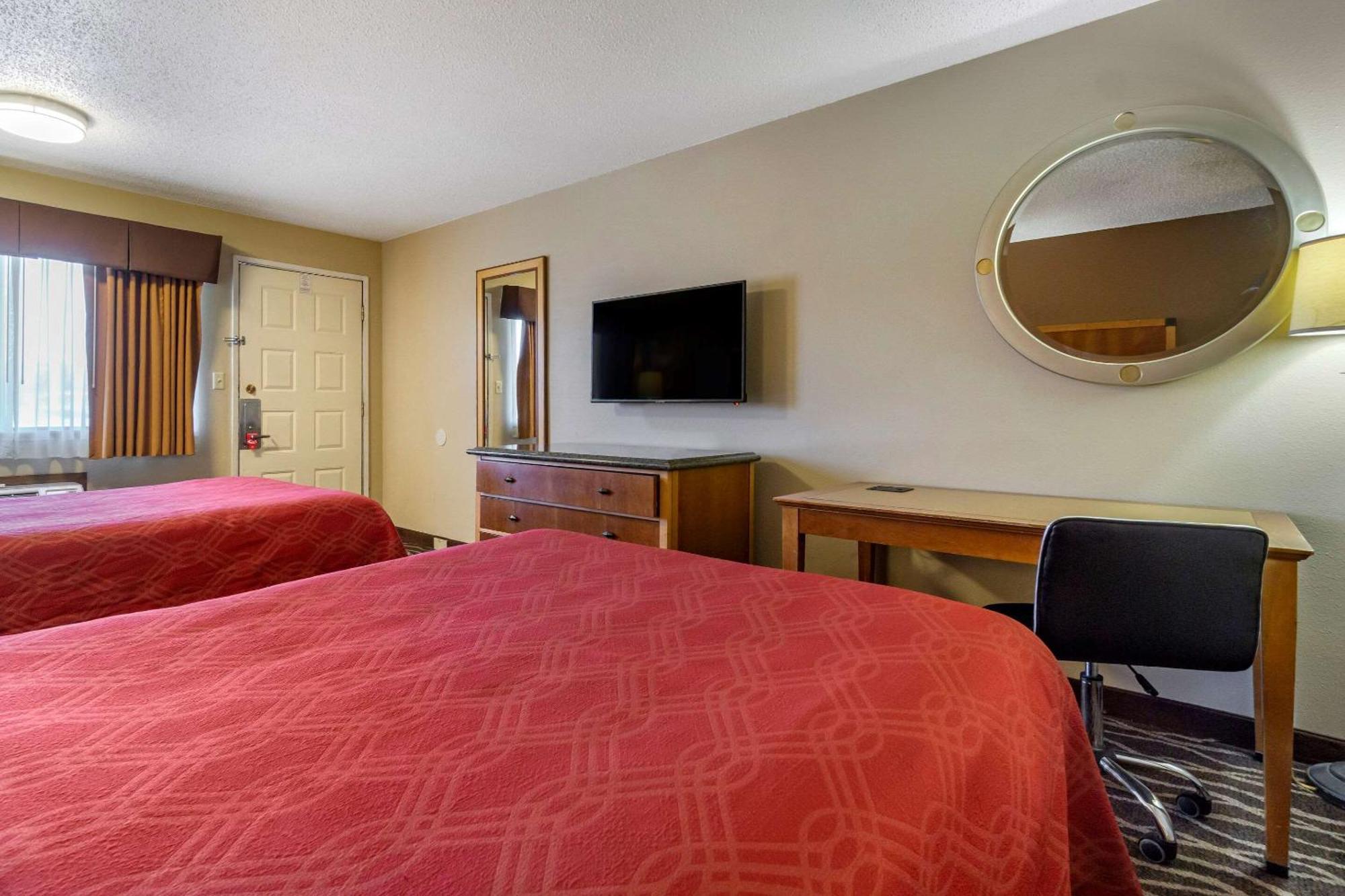 Superior Double Room Two Double Beds Lake View or Non-Smoking