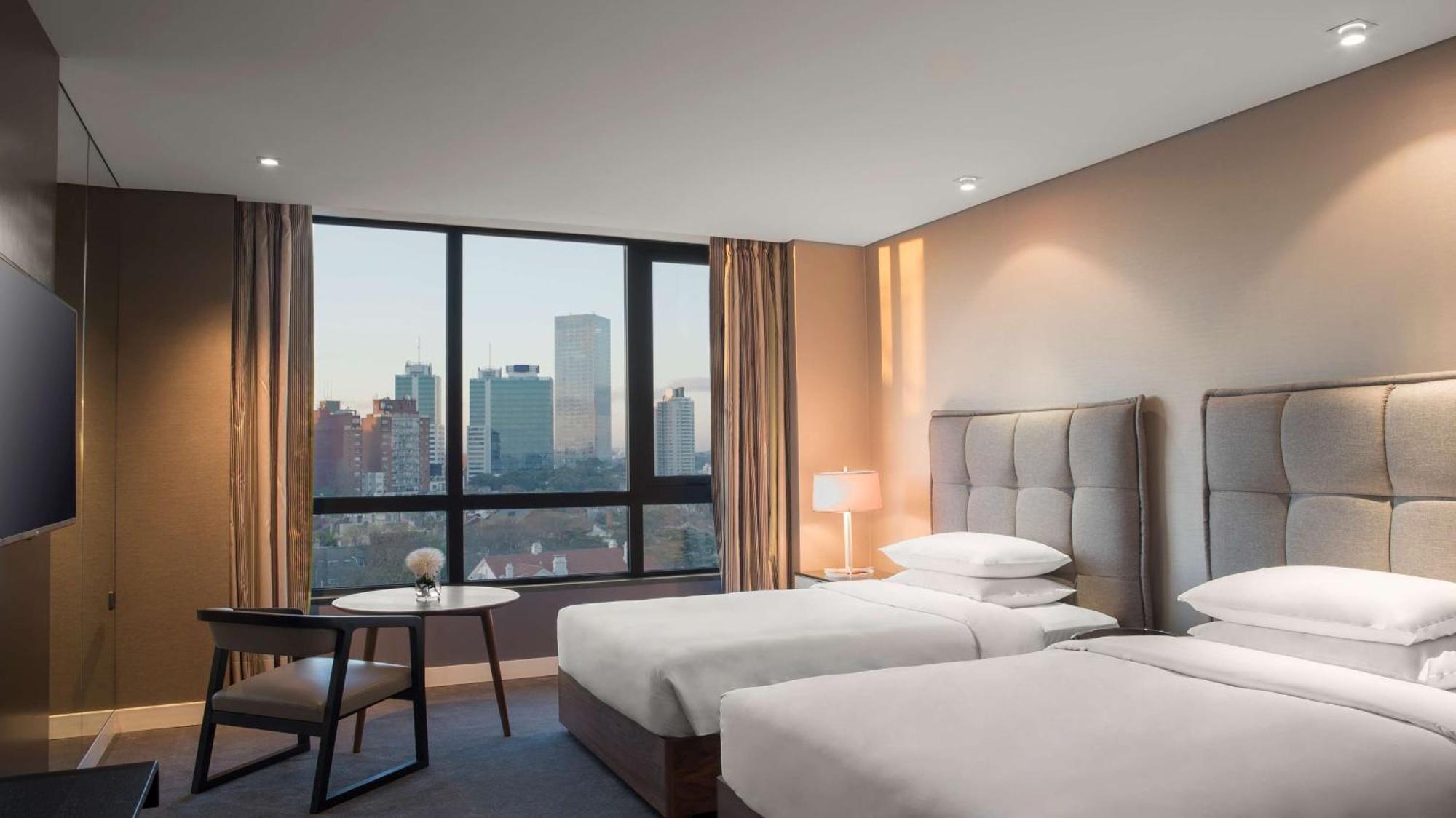 Twin Room City View High Floor