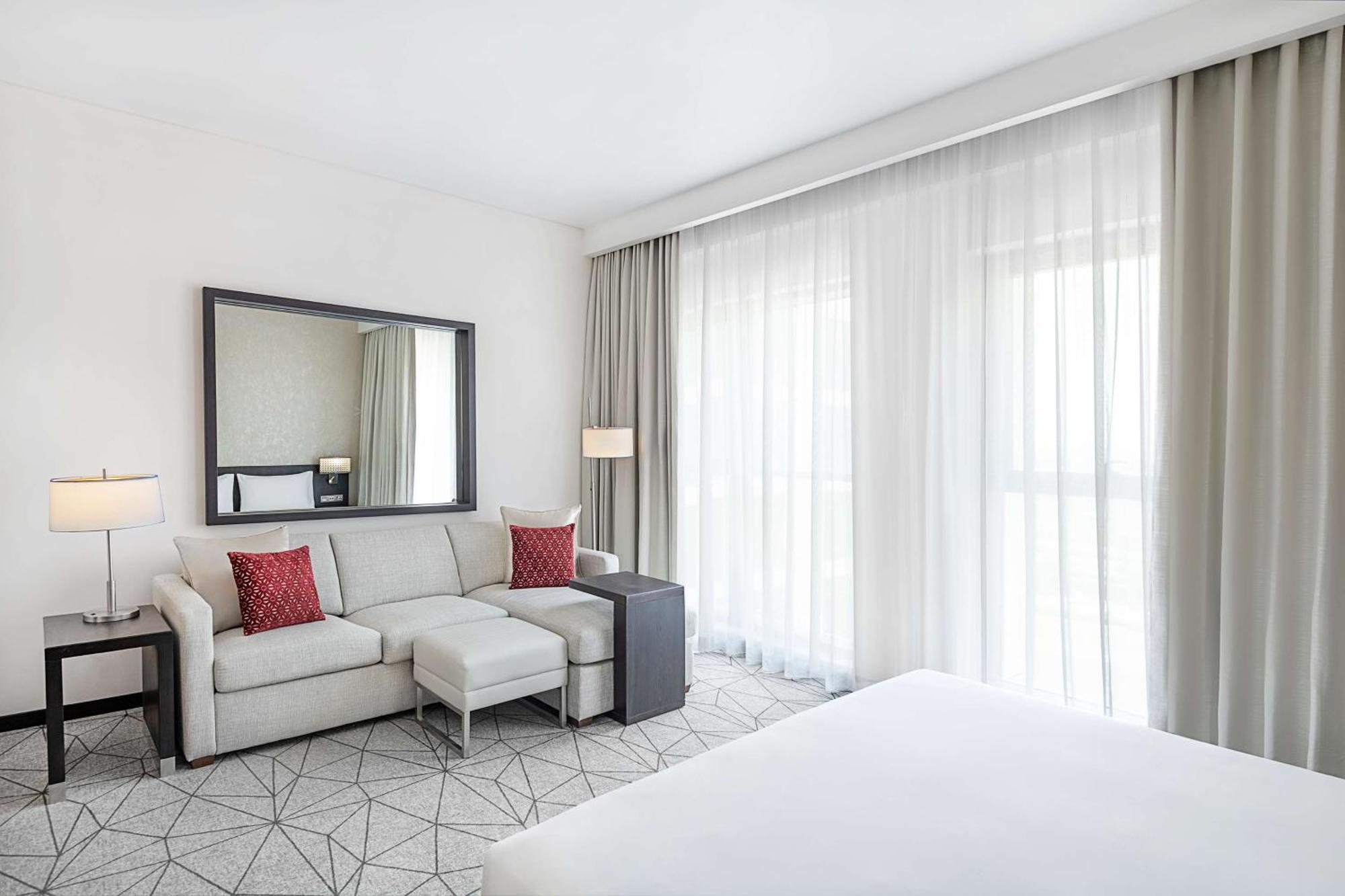 Twin Room Sofa Bed & on F&B