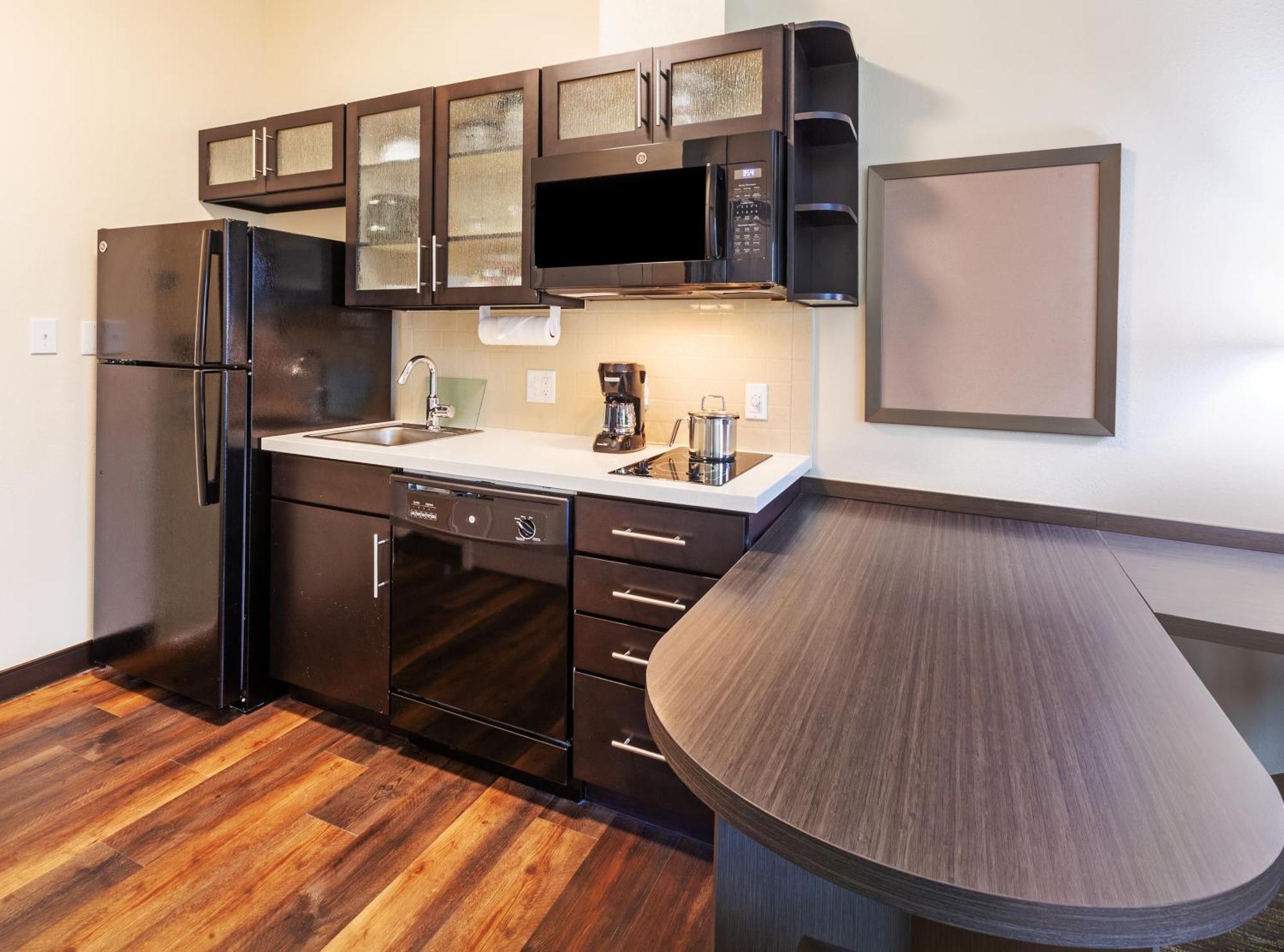 Queen Studio Suite