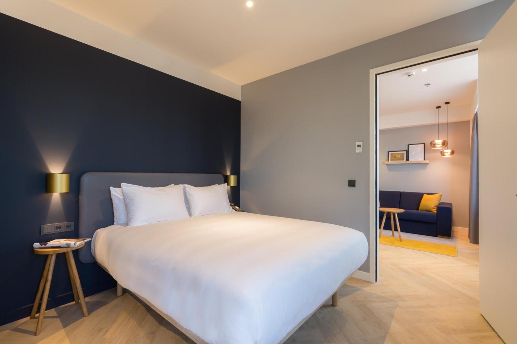 One-Bedroom King Suite