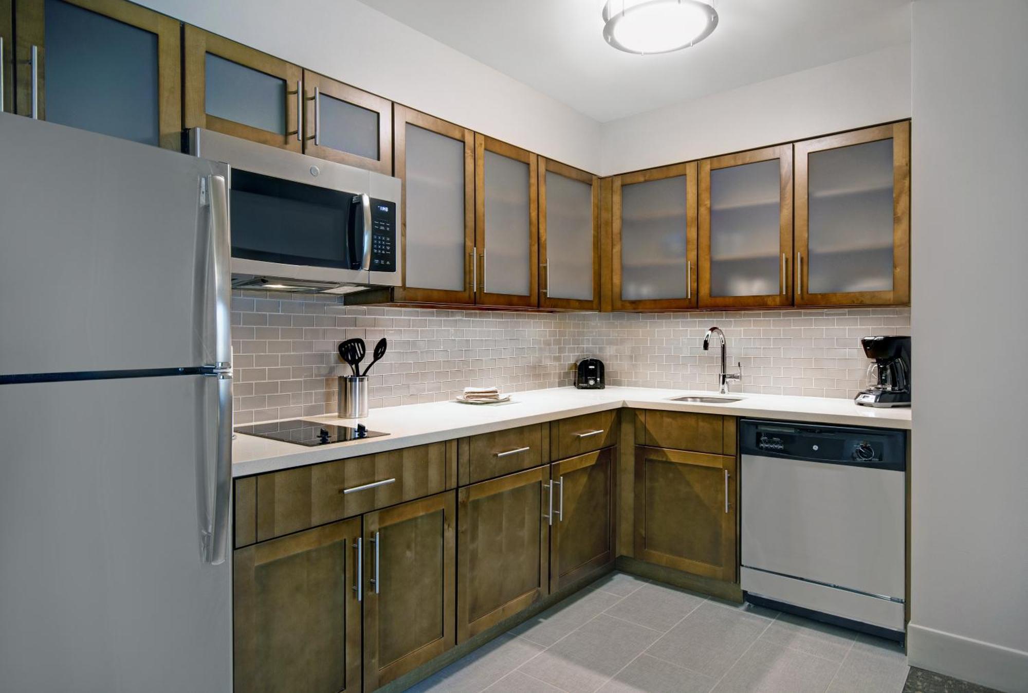 King Studio Suite