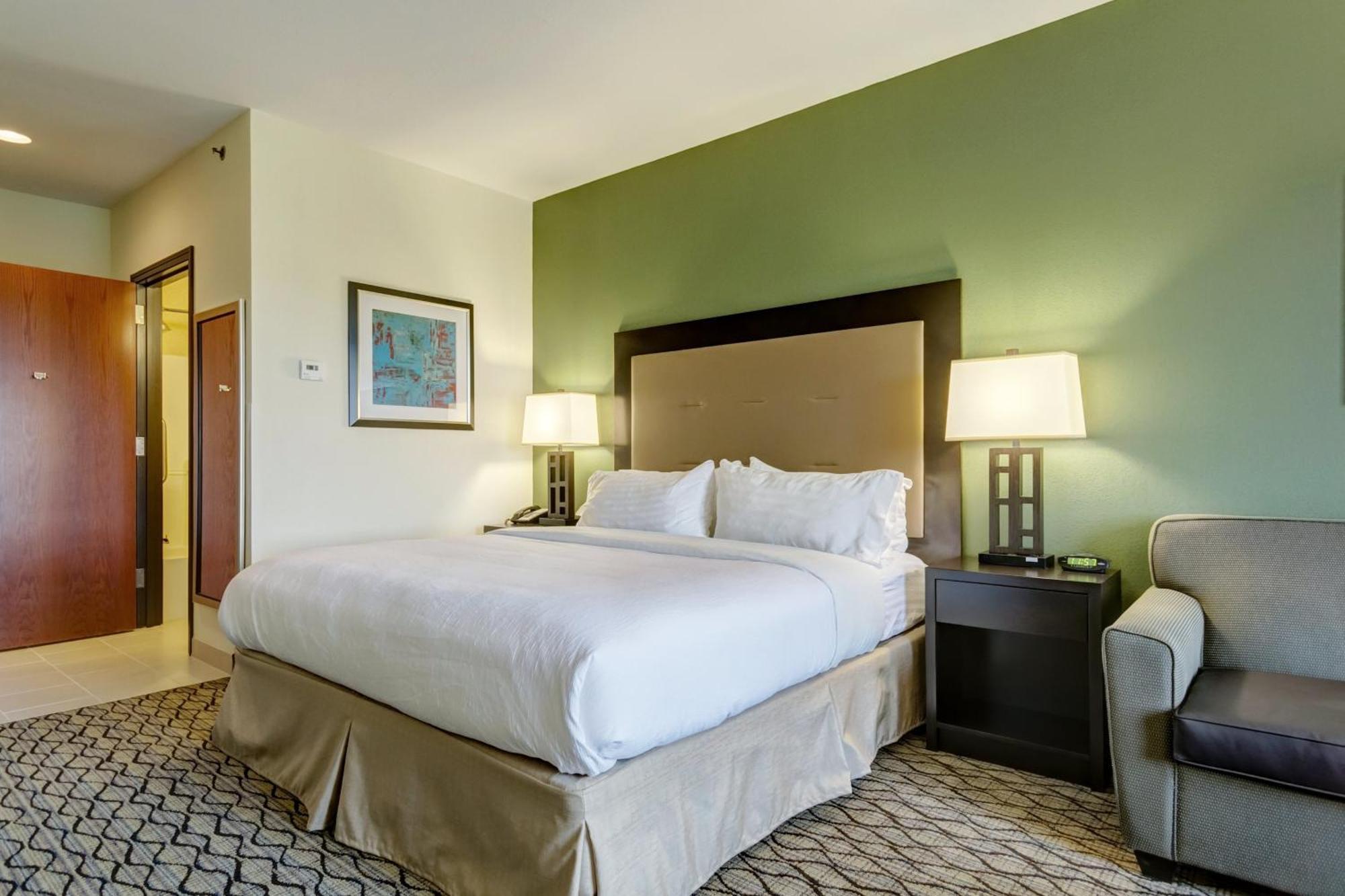 Standard King Room