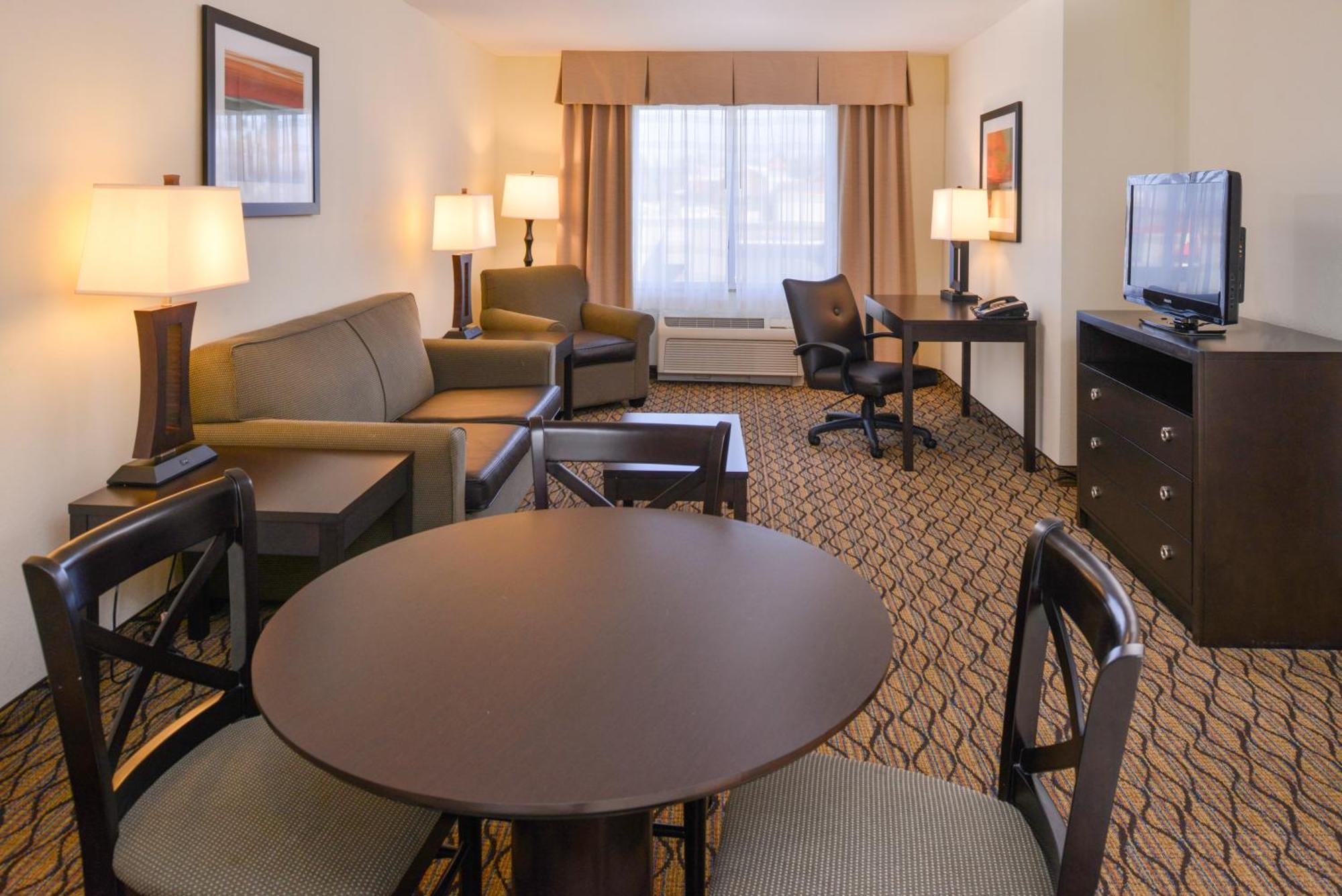 One-Bedroom Suite Two Double Beds