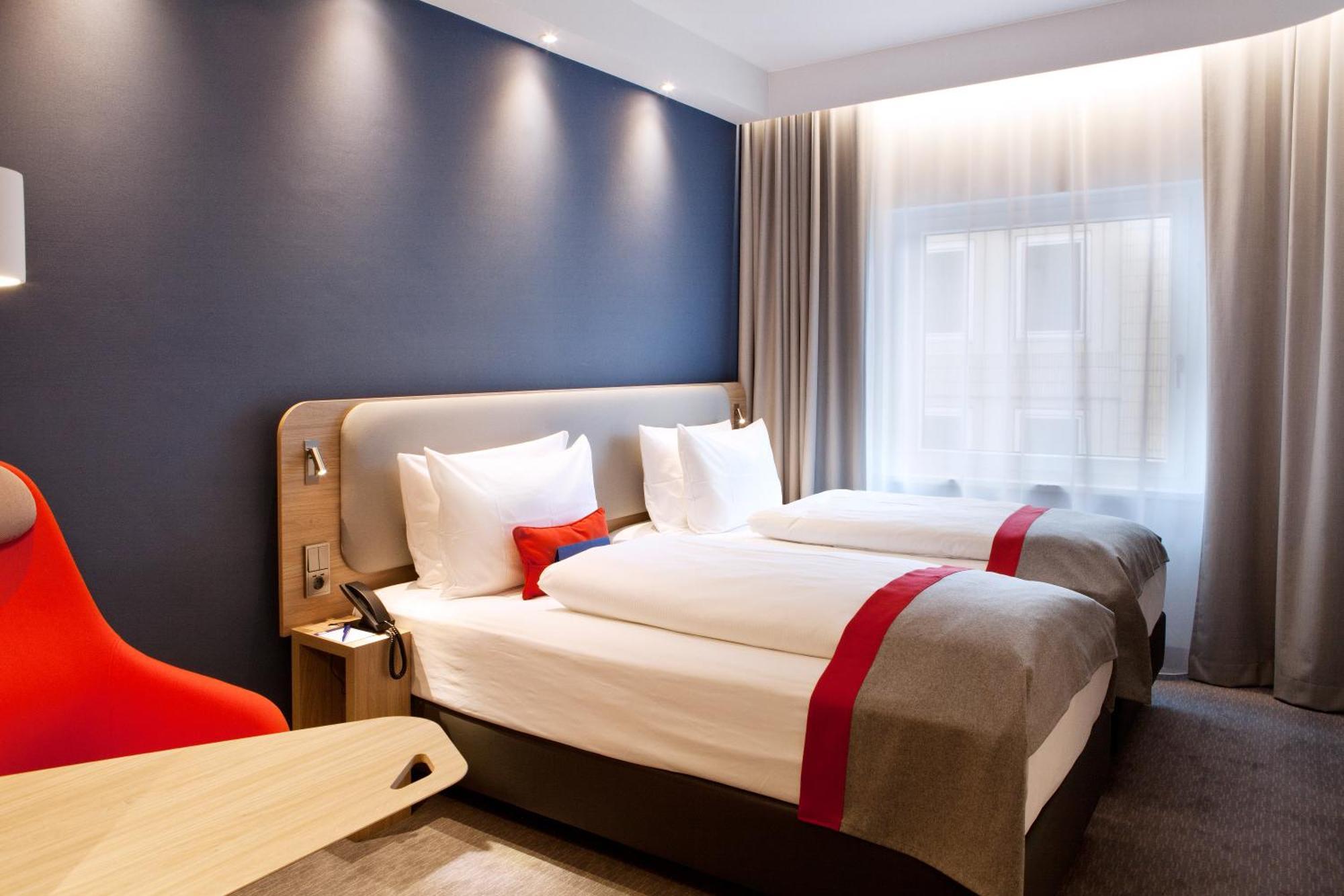 Standard Room Two Single Beds