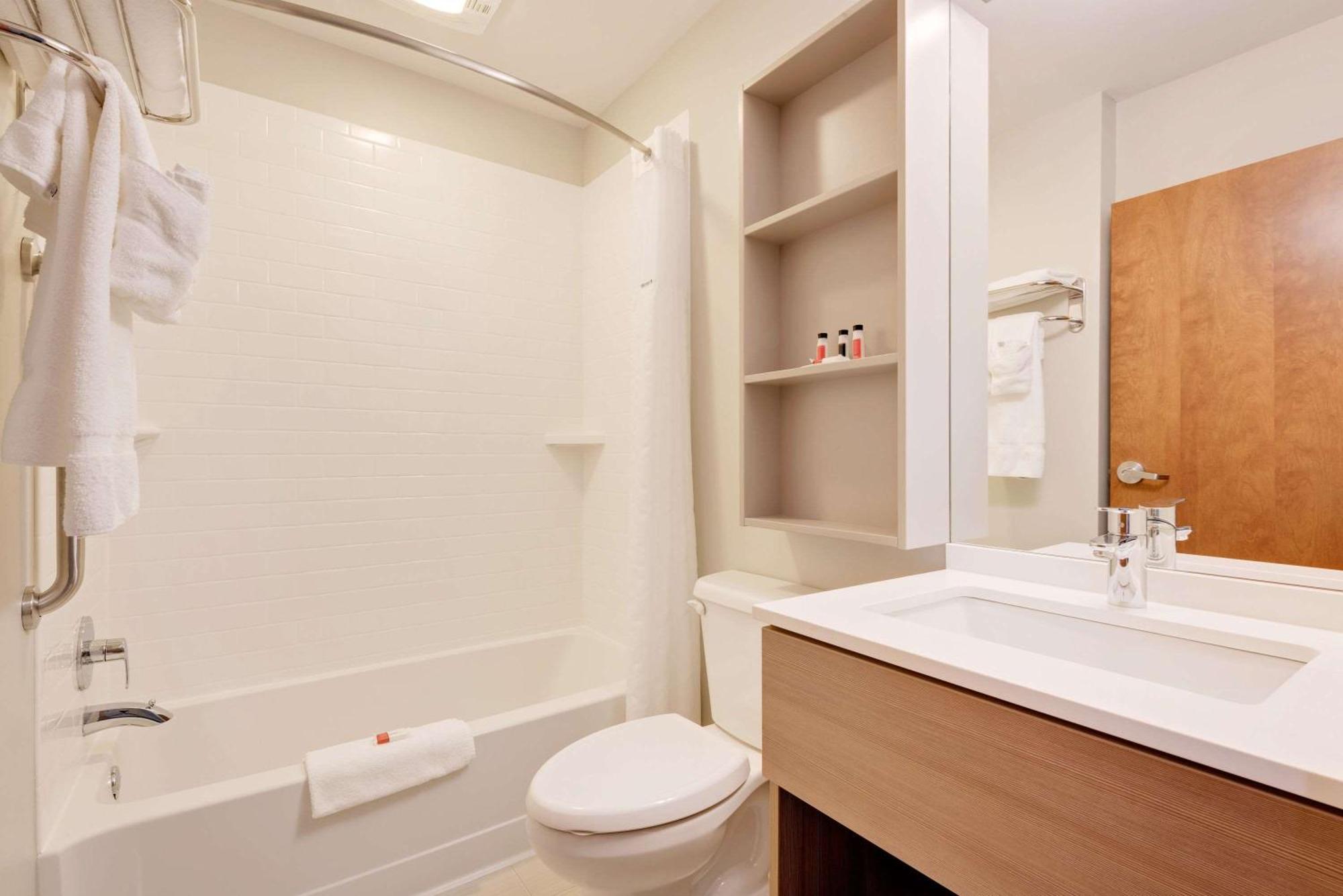 Queen Room Two Queen Beds Disability Access or Non-Smoking