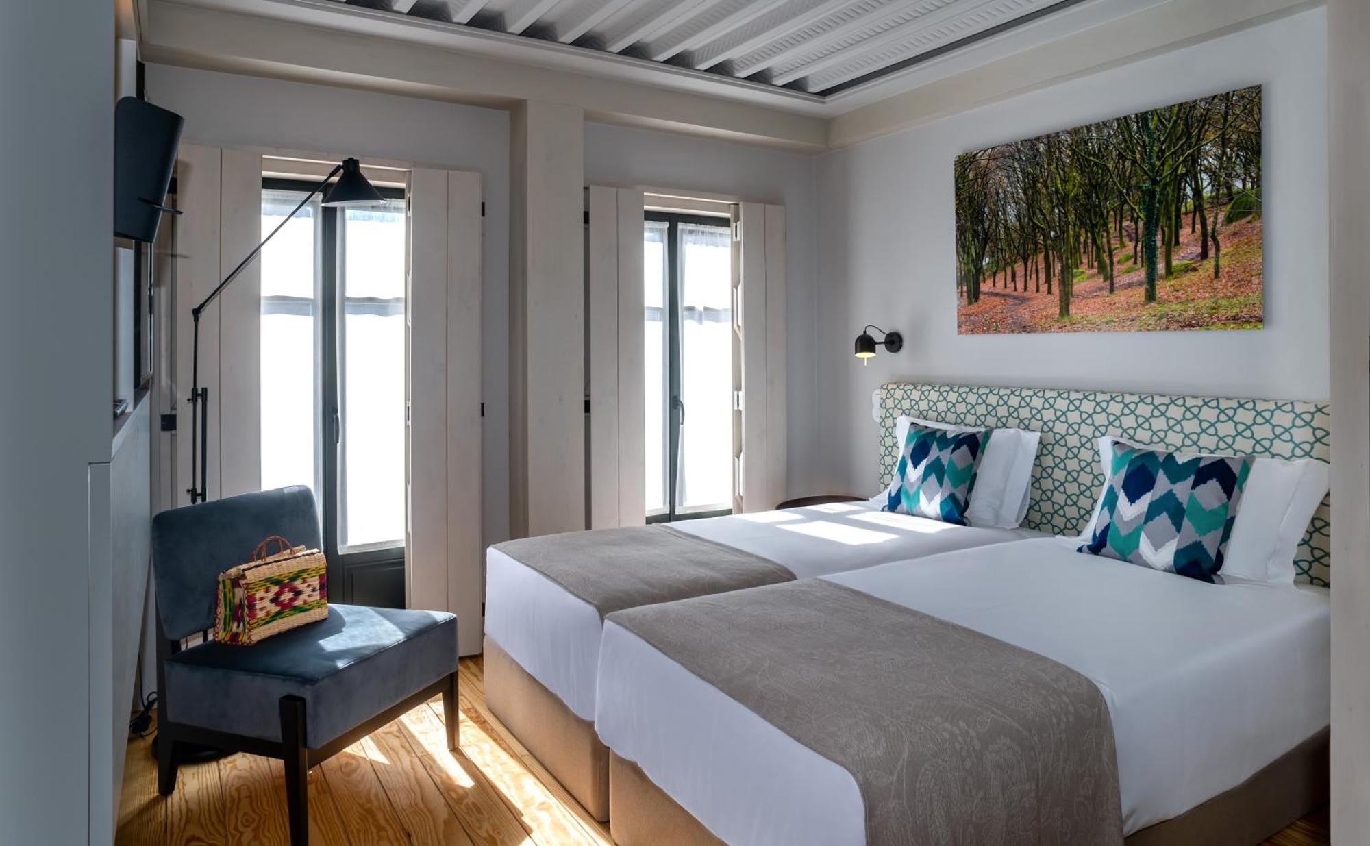 Deluxe Twin Room Balcony