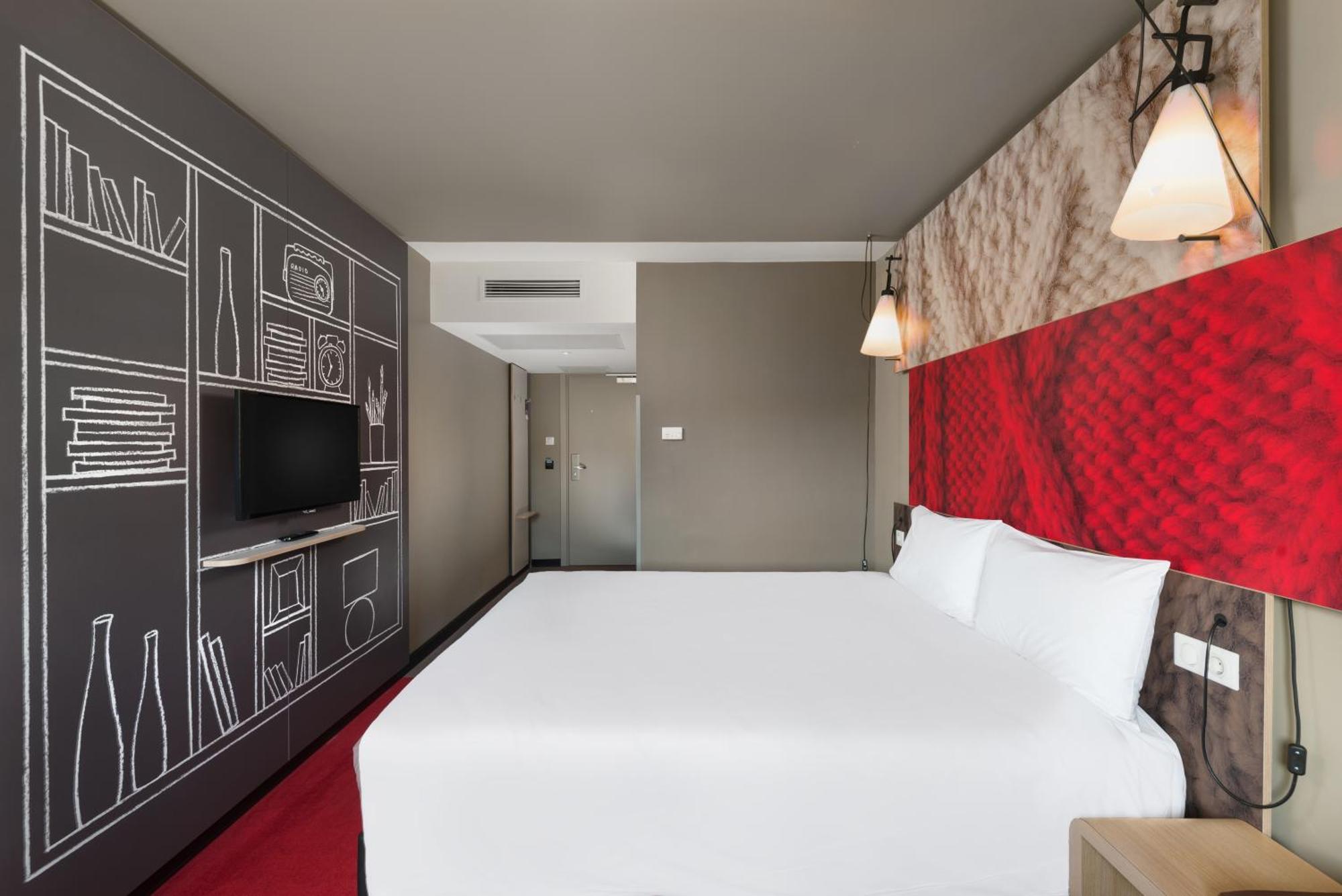 Sweet Room Double Bed