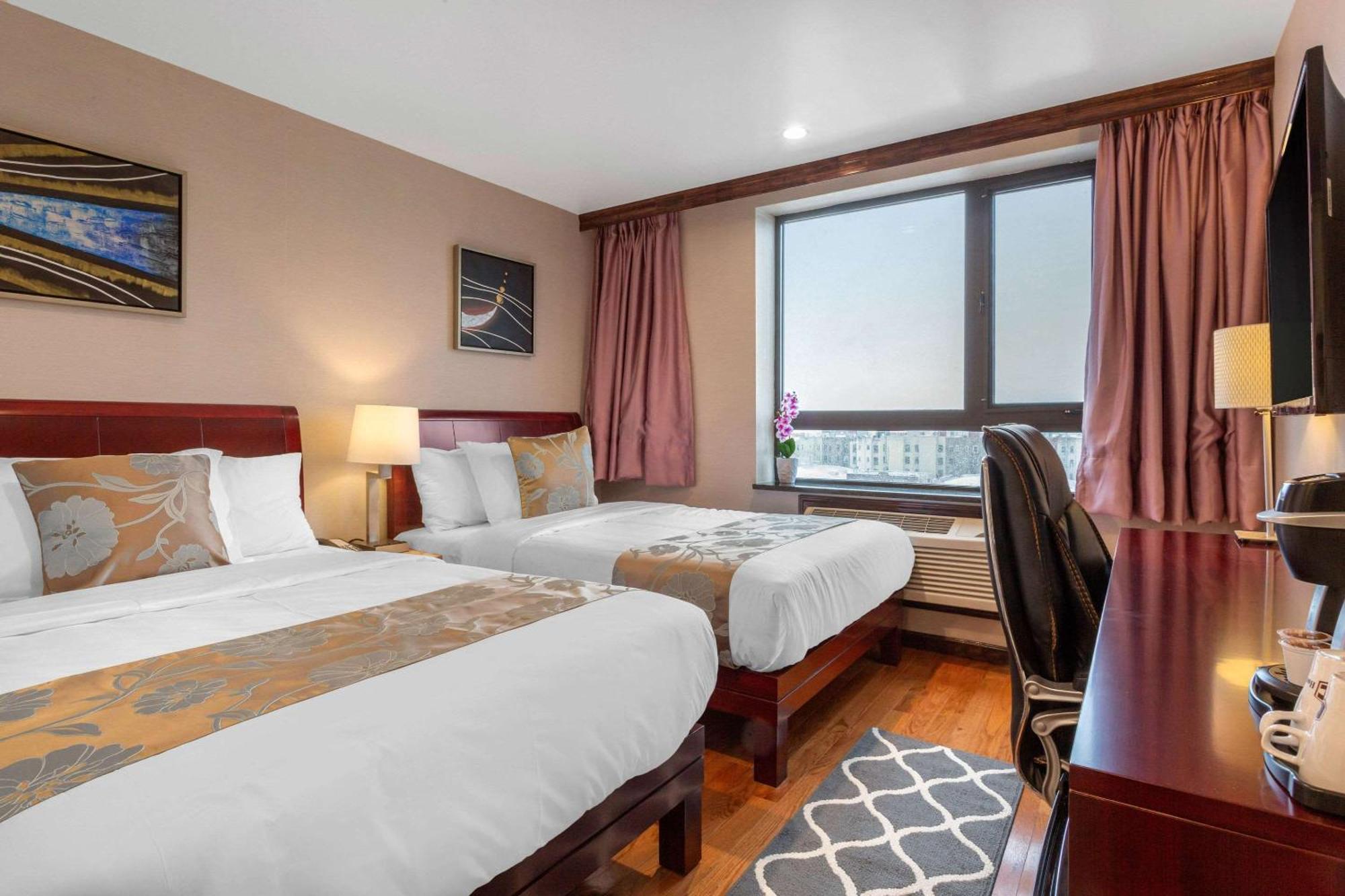 Double Room Two Double Beds Non-Smoking