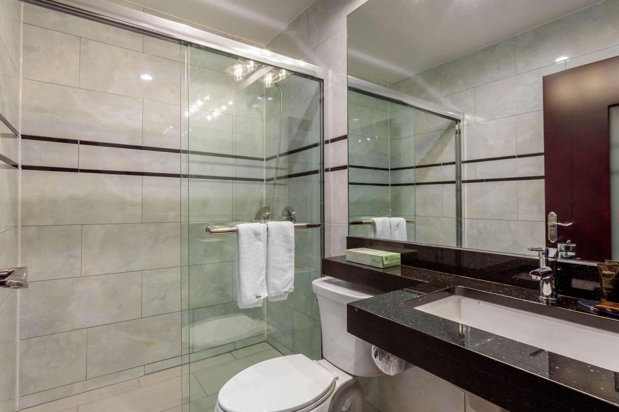 Efficiency Double Room Non-Smoking