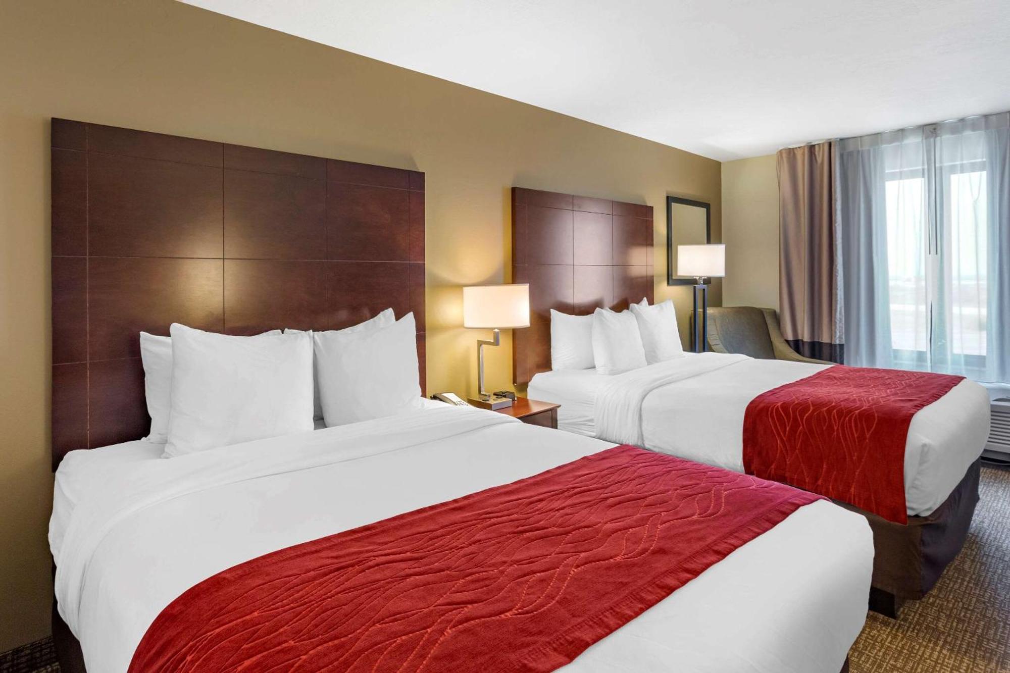 Queen Room with Two Queen Beds - Non-Smoking