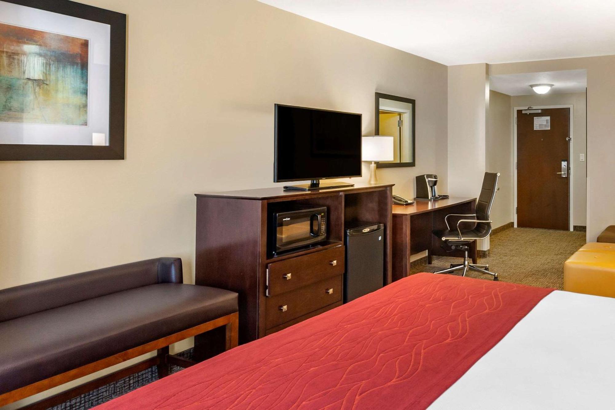 King Suite Non-Smoking