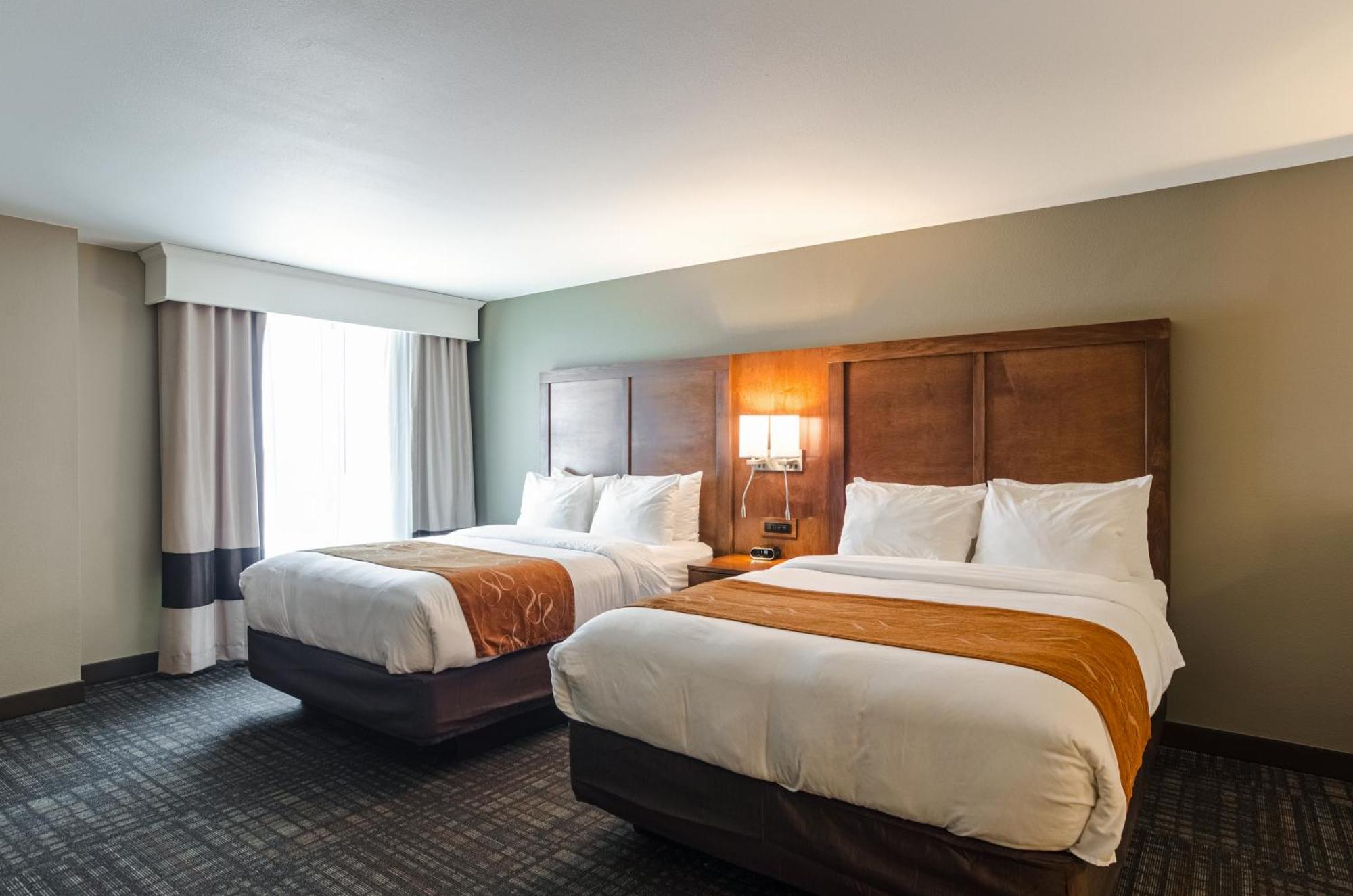 Suite with Two Queen Beds - Accessible/Non-Smoking