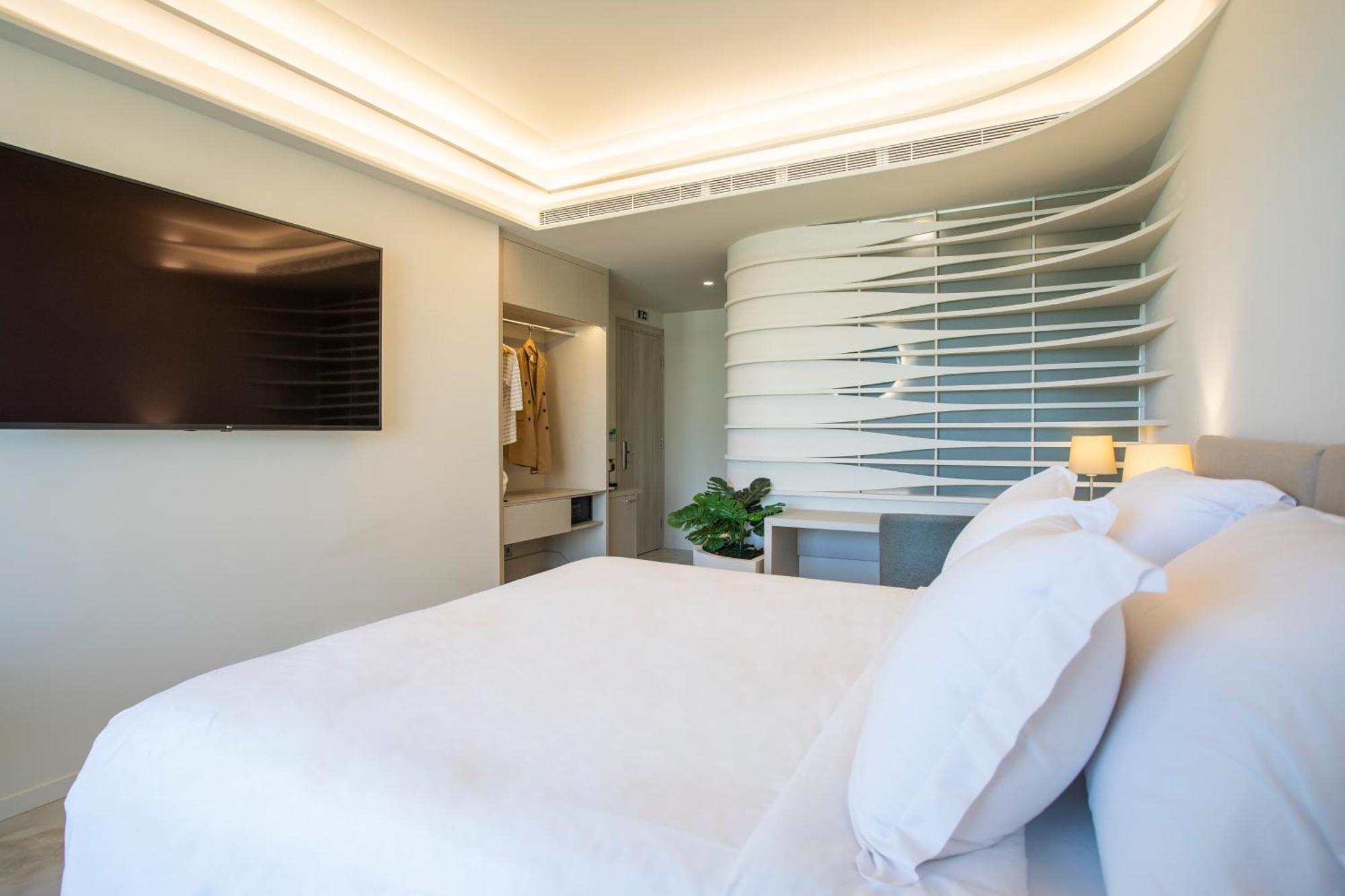 Premium King or Twin Room