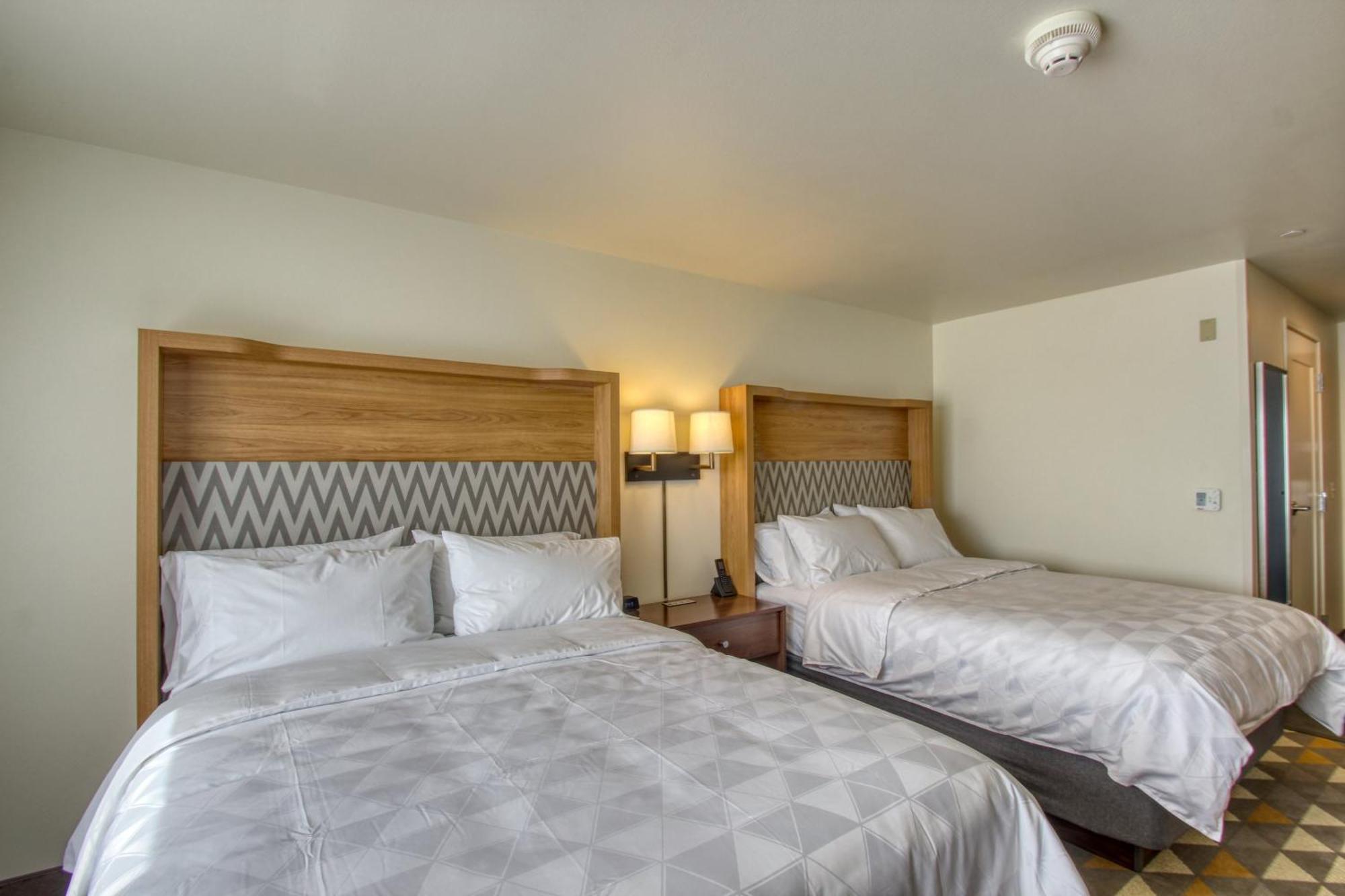 Standard Room with Two Queen Beds