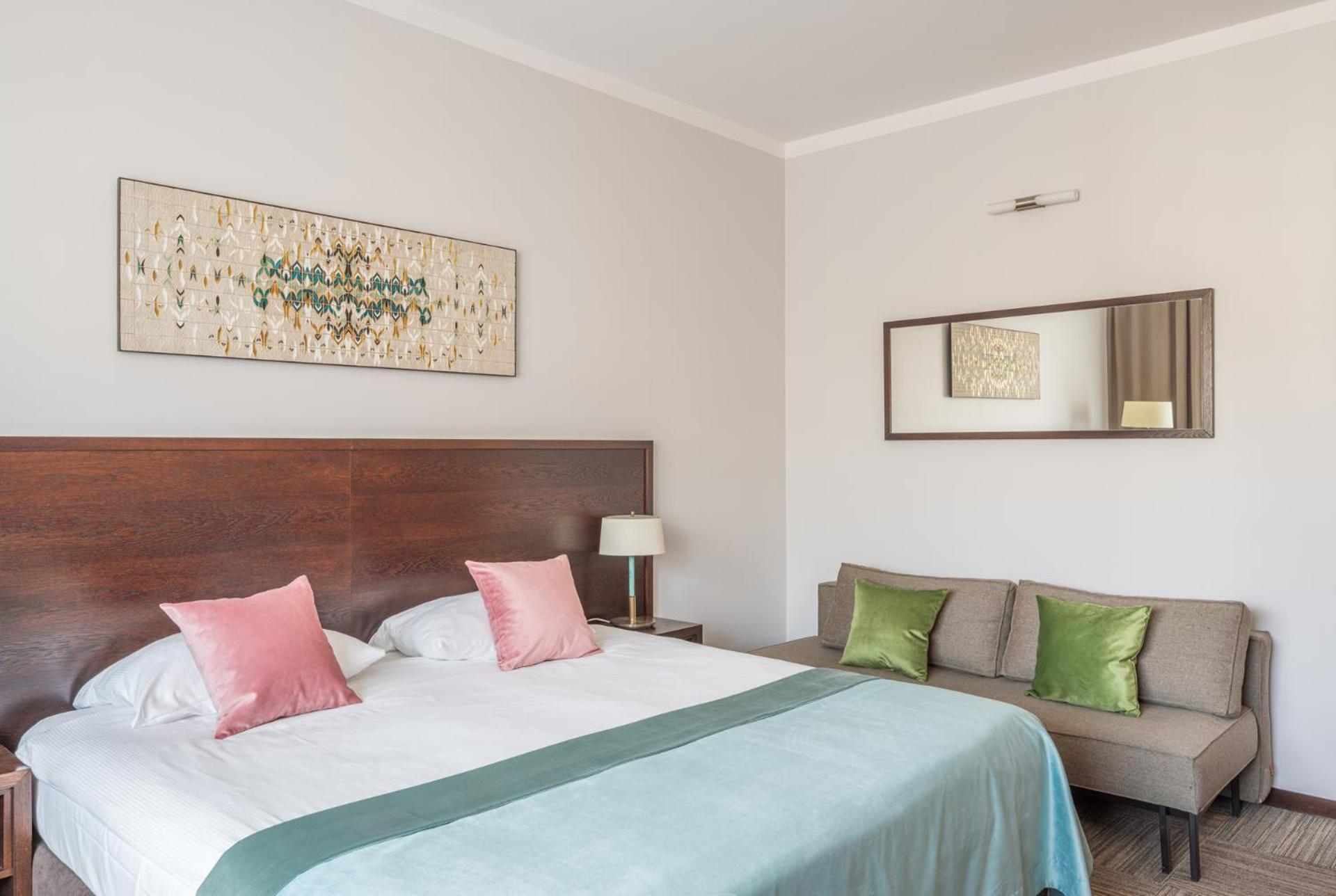 Classic Double or Twin Room 2 Extra Beds