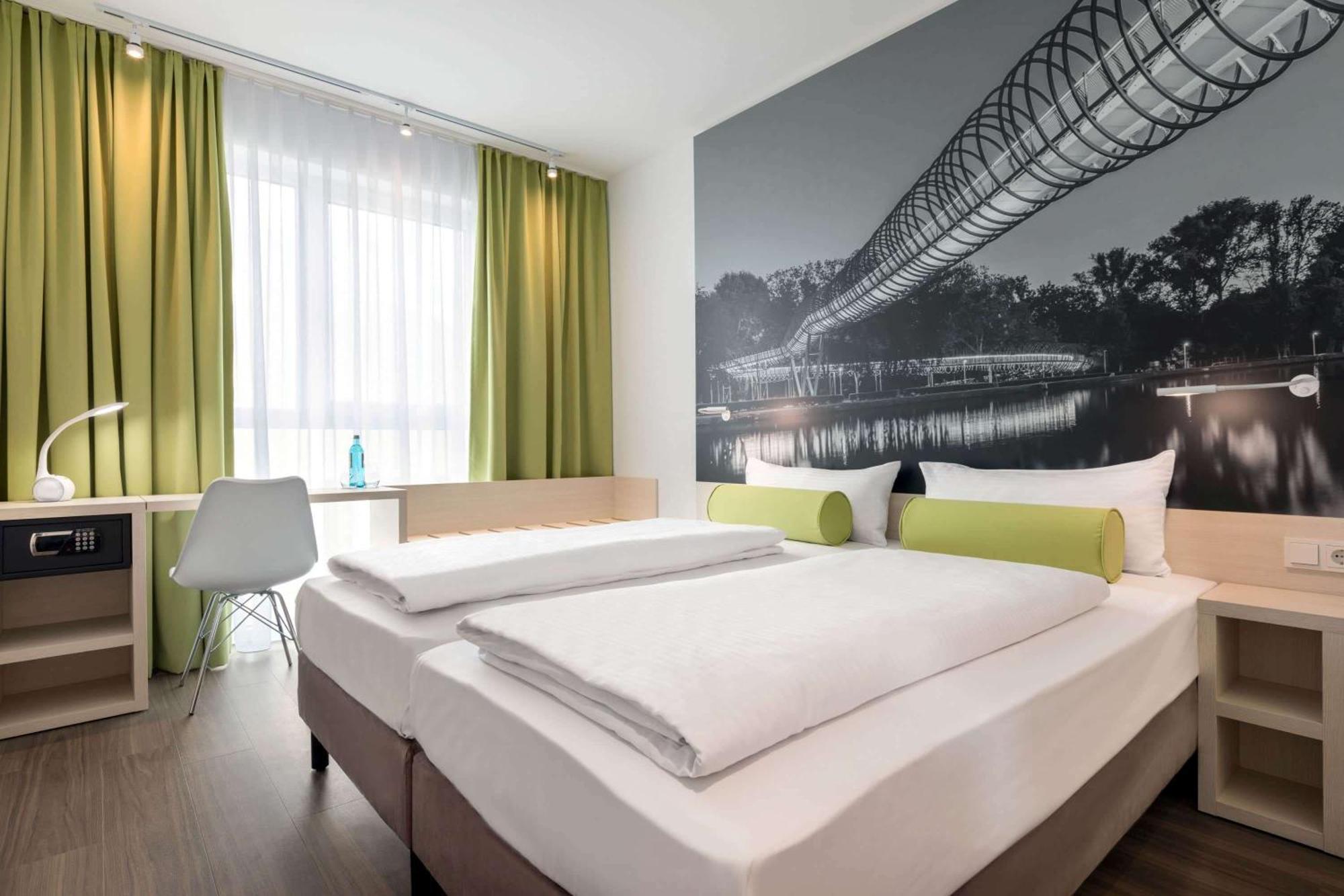 Standard Accessible Room