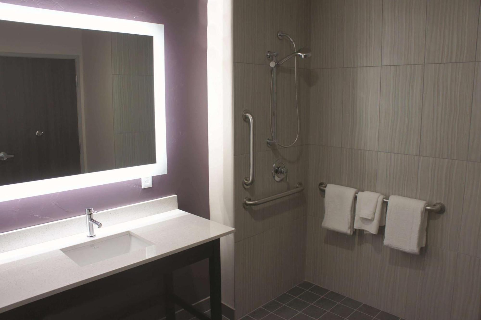 Chambre Lit King-Size - Accessible
