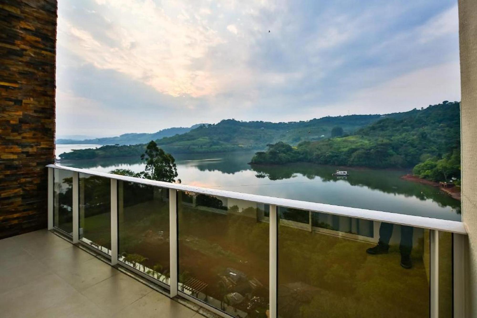 Quadruple Room Lake View