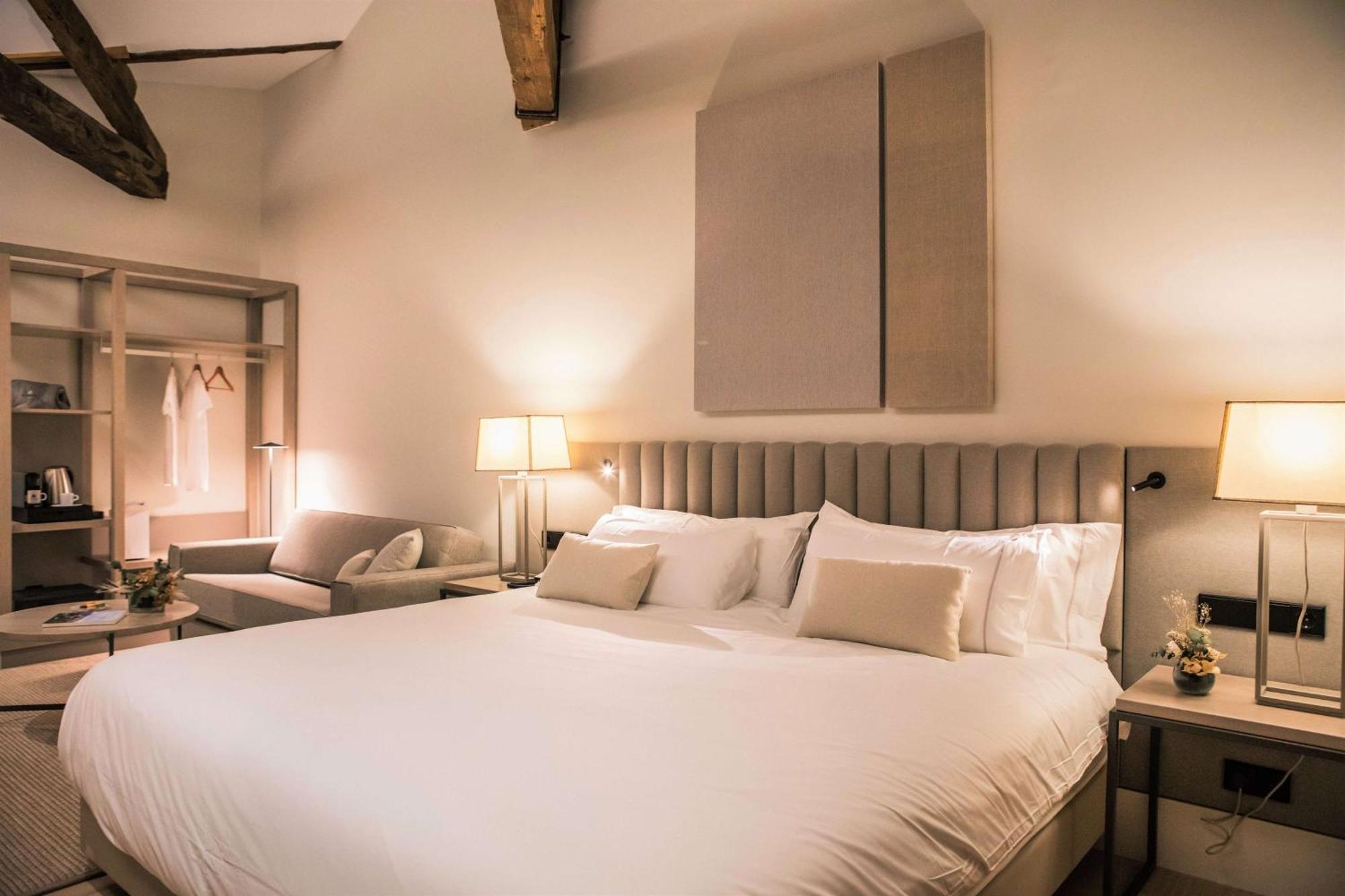 Junior King Suite