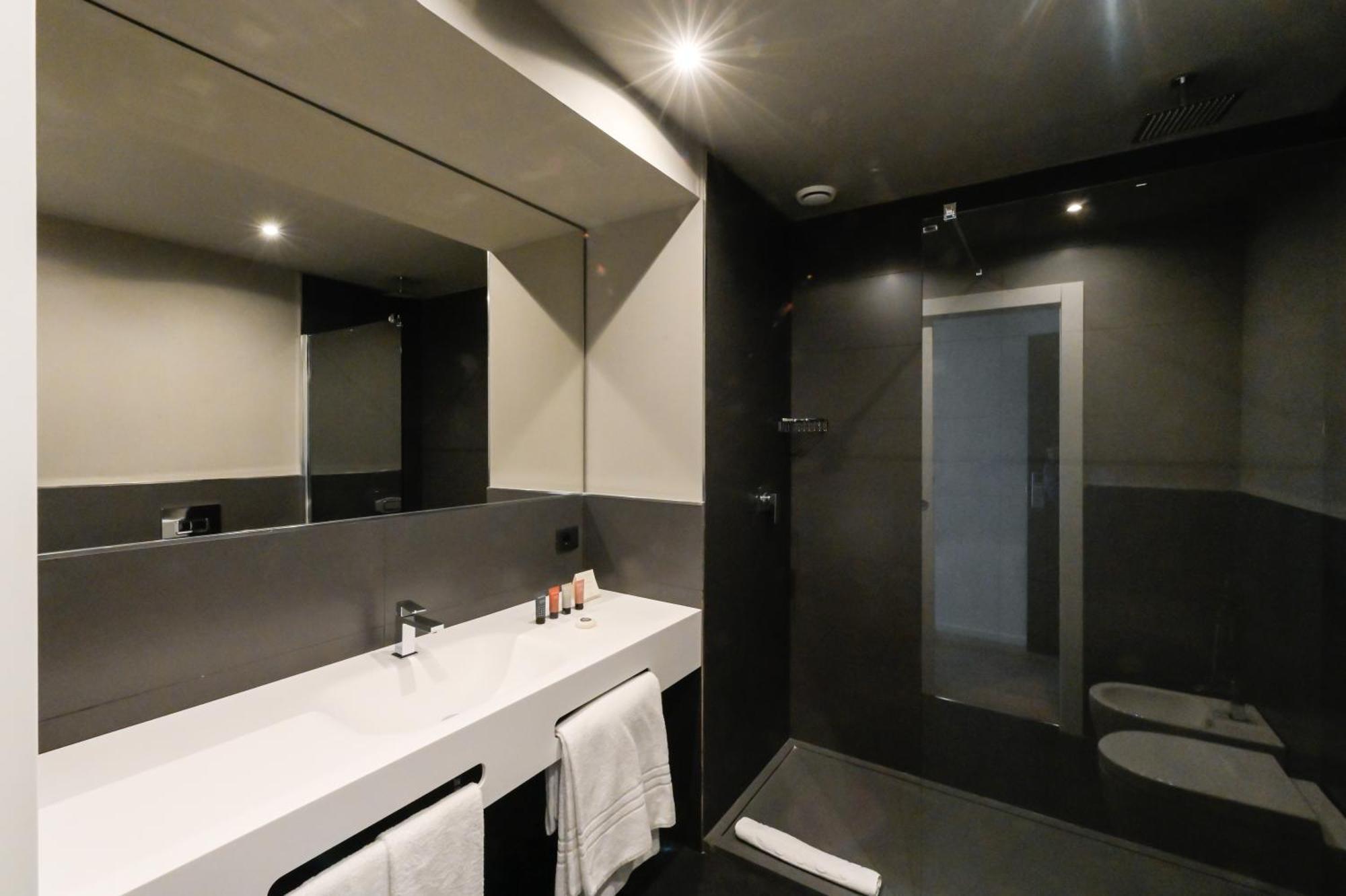 Double or Twin Room Sea View