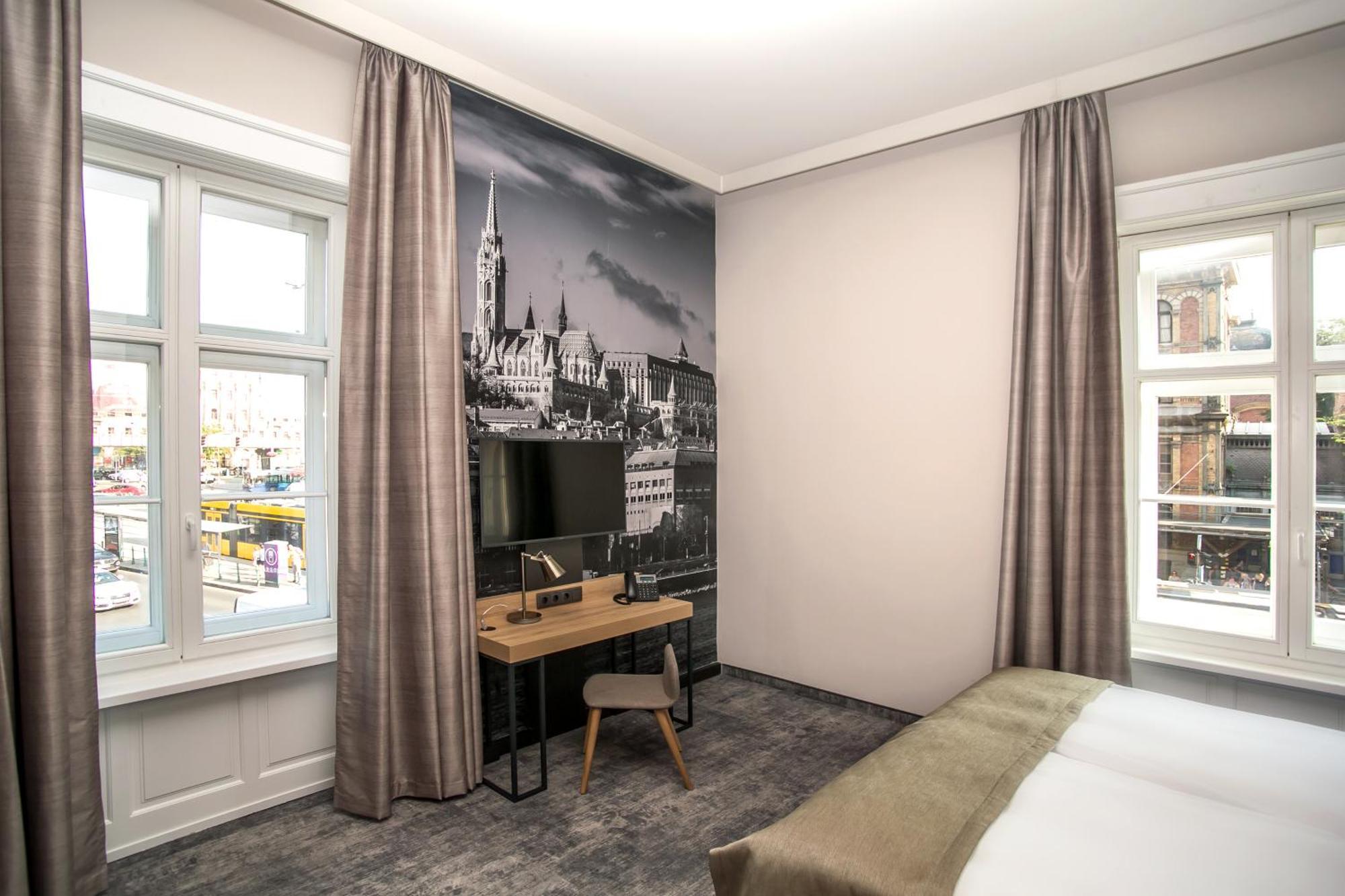 Large Double Room