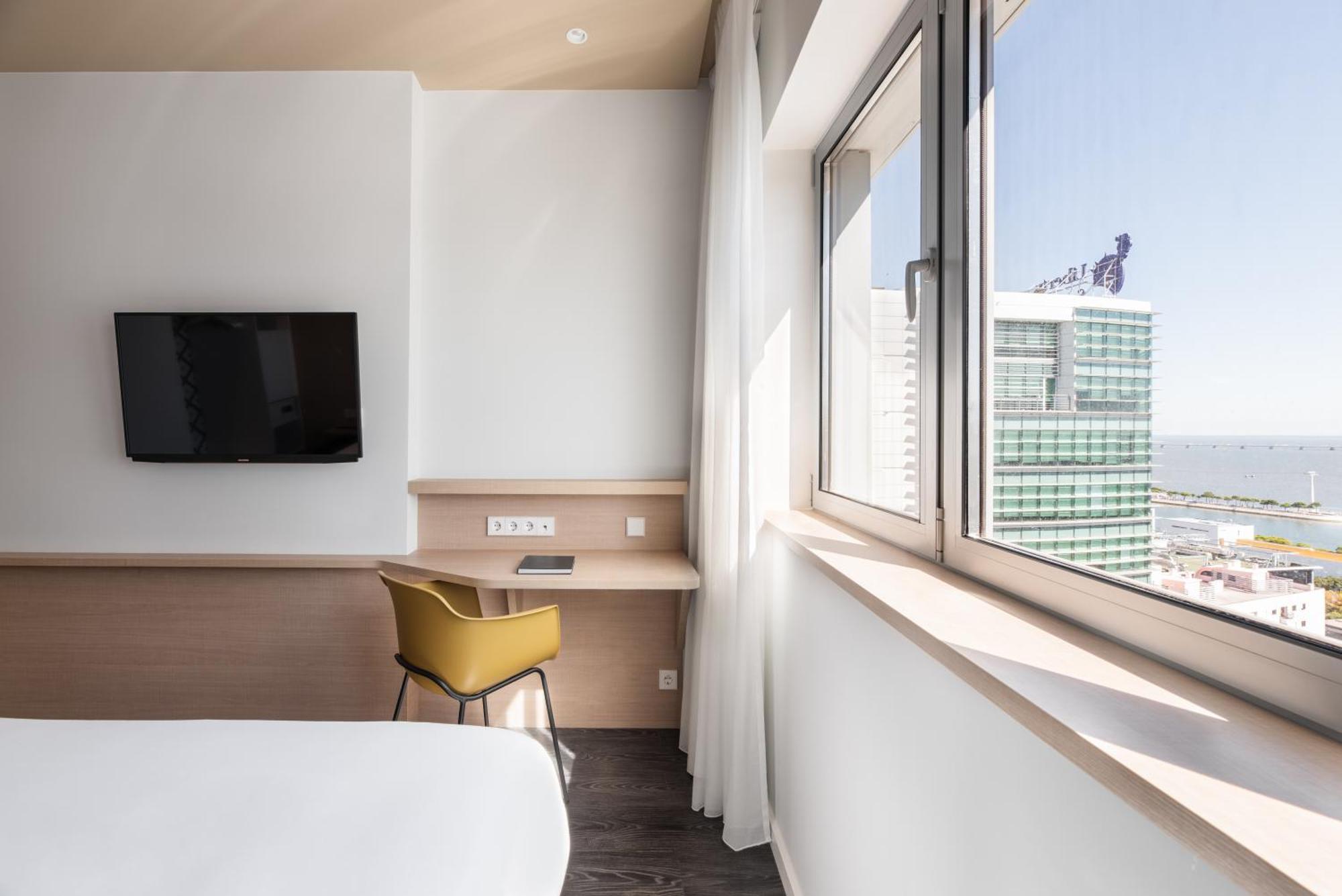 Deluxe Double or Twin Room River View