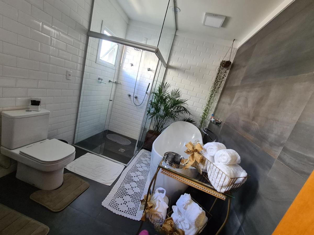Deluxe Double Room Bath