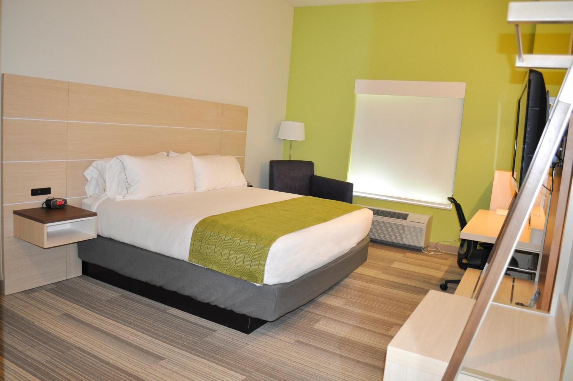 Standard King Room