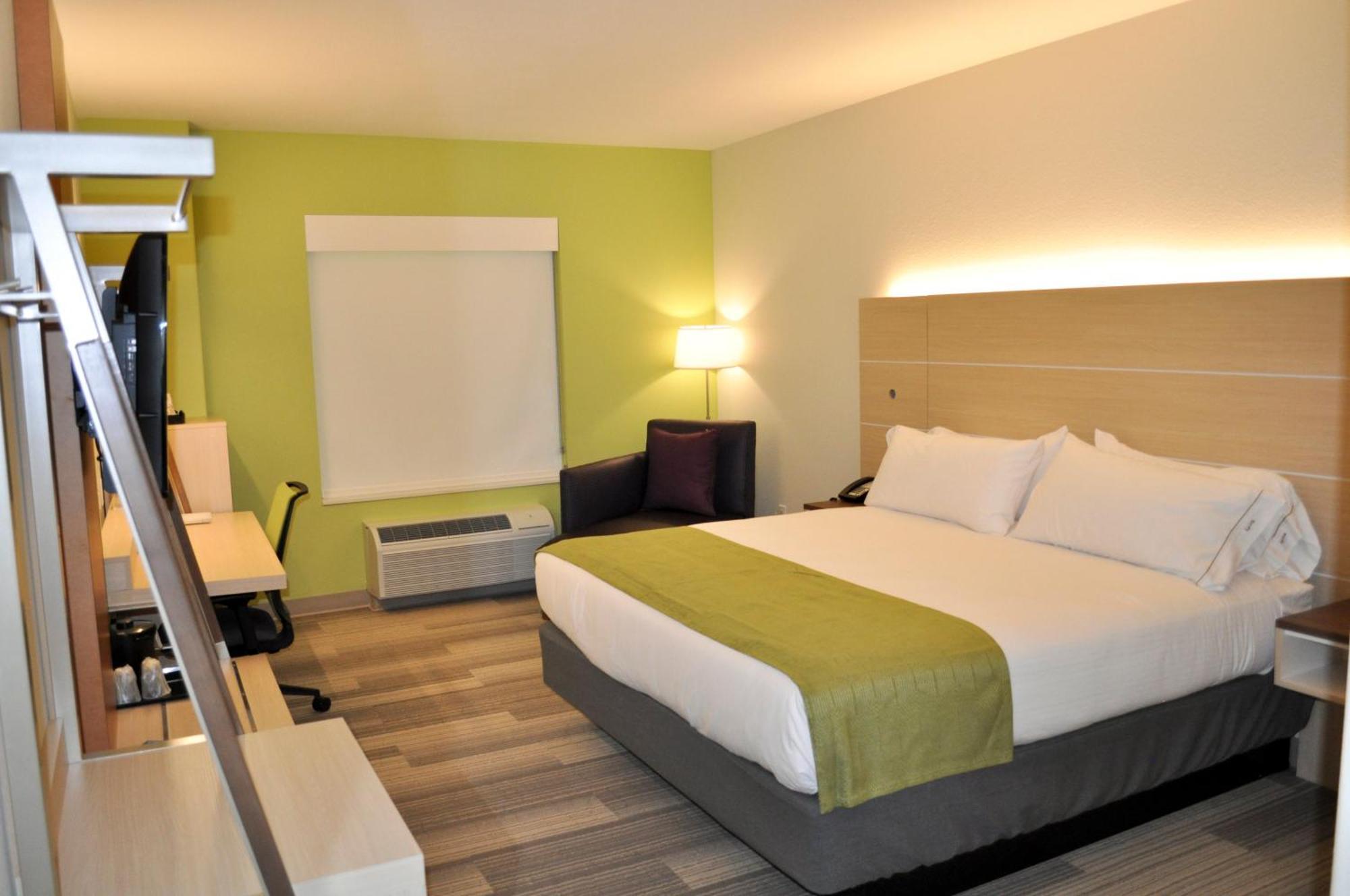 Standard King Room